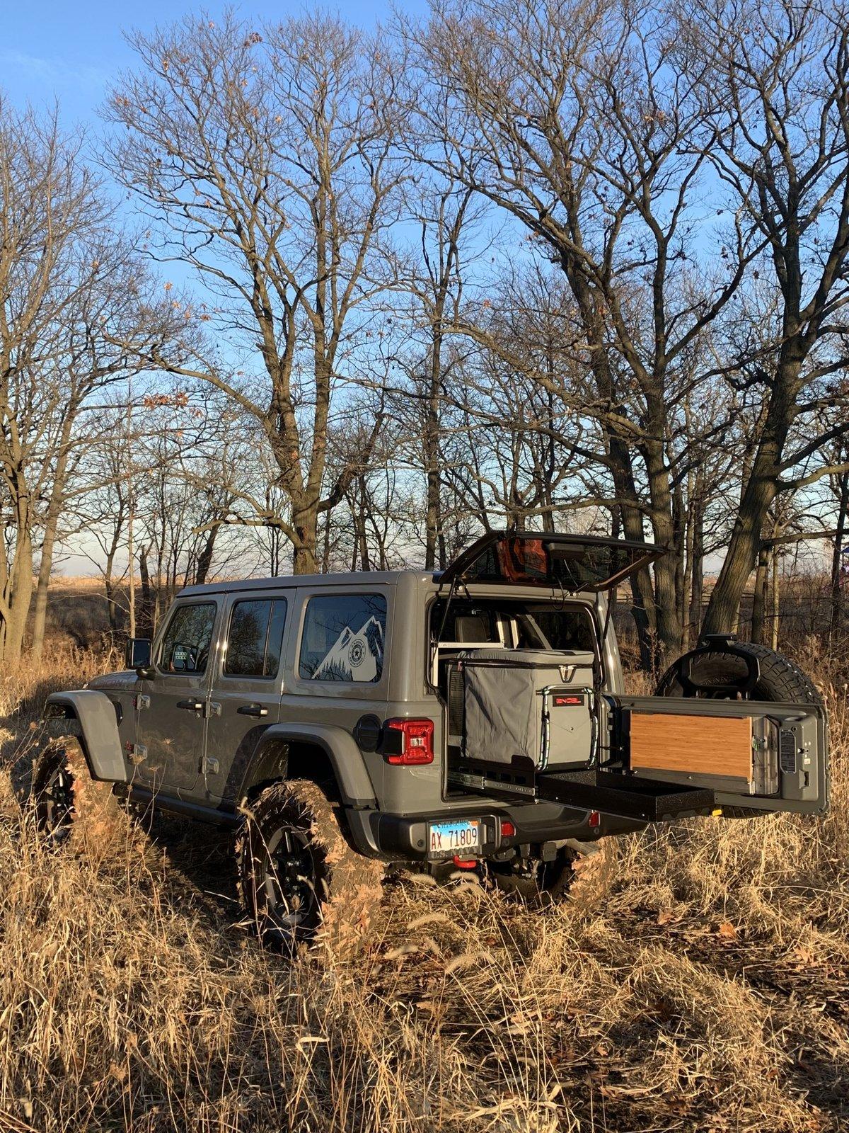 Jeep Wrangler JL Outback Trailgater 2B6872CF-B019-49ED-AF5C-C34DC4158A55_jpe