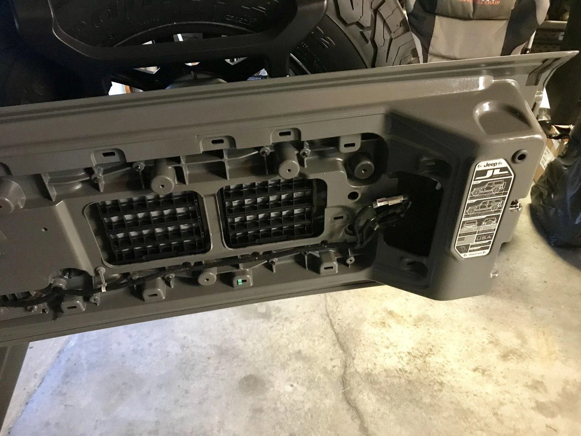 Jeep Wrangler JL Outback Trailgater F65AFDD8-0542-422D-AE35-CC9DE357006C