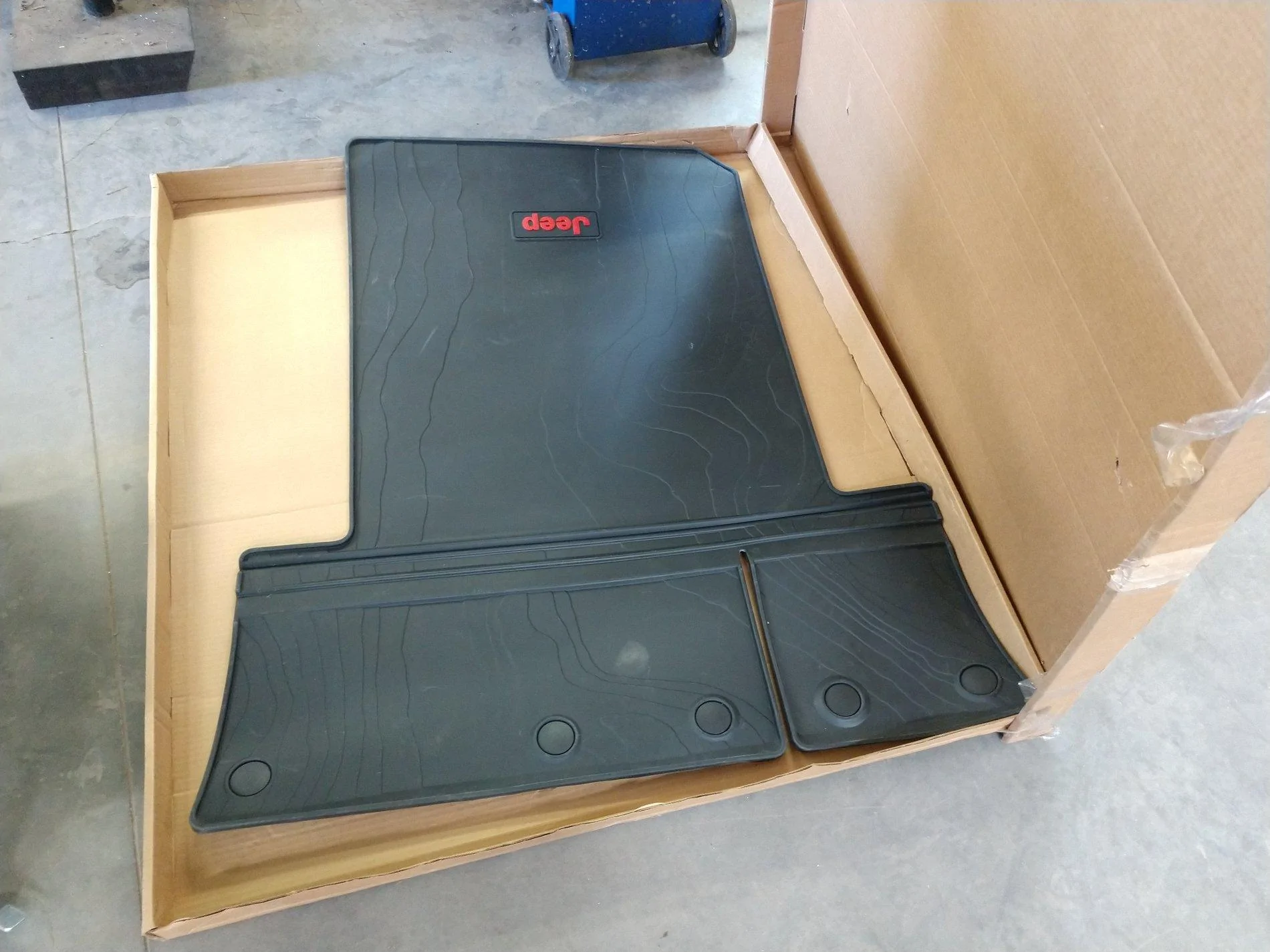 Jeep Wrangler JL Rear cargo mat IMG_20190503_143519103