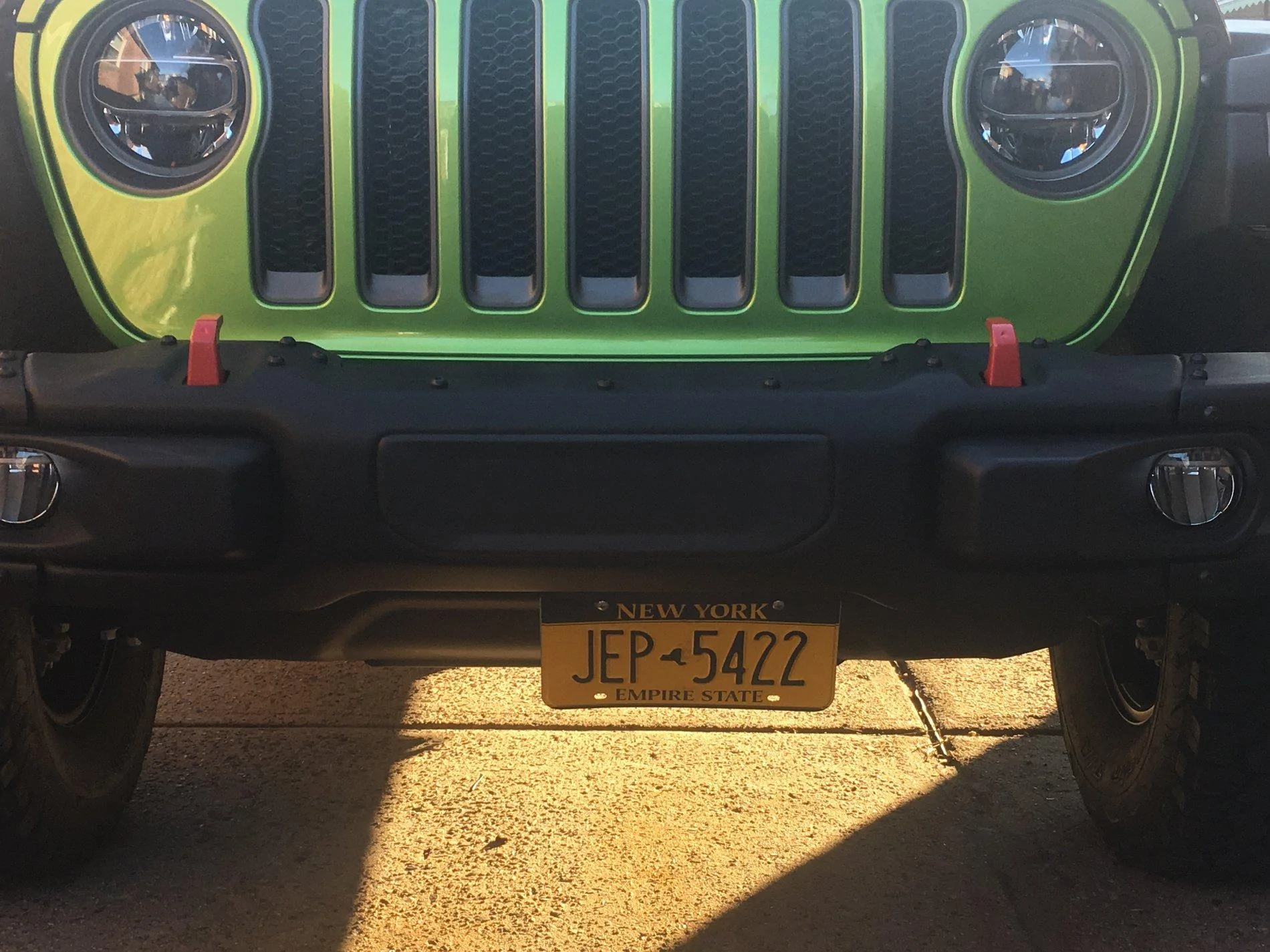 Jeep Wrangler JL Inconspicuous Front Plate DC08F724-A85B-490F-B1B7-55A05F6405D9
