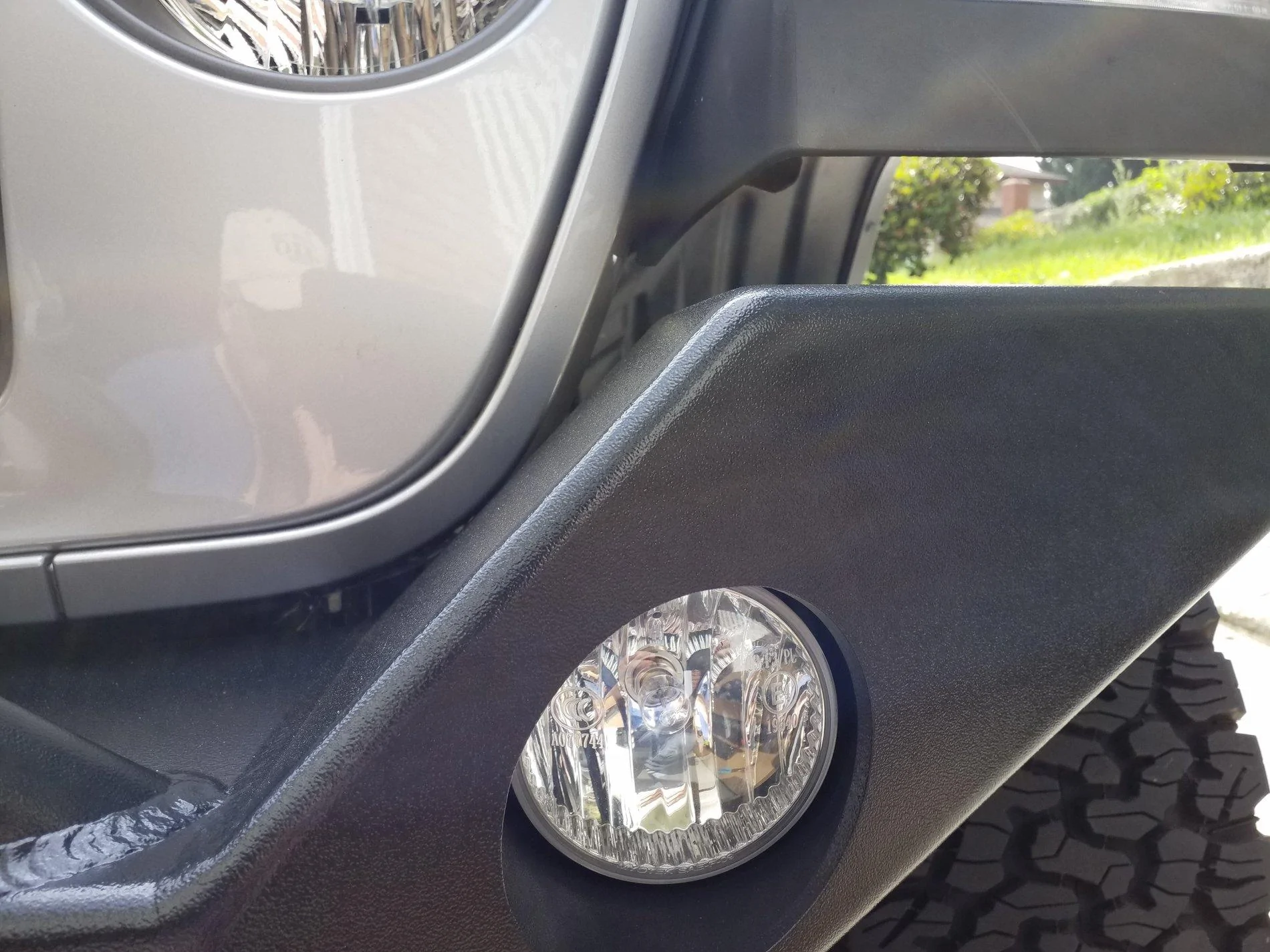 Jeep Wrangler JL Plastic Rubi Bumper removal 20190504_101350