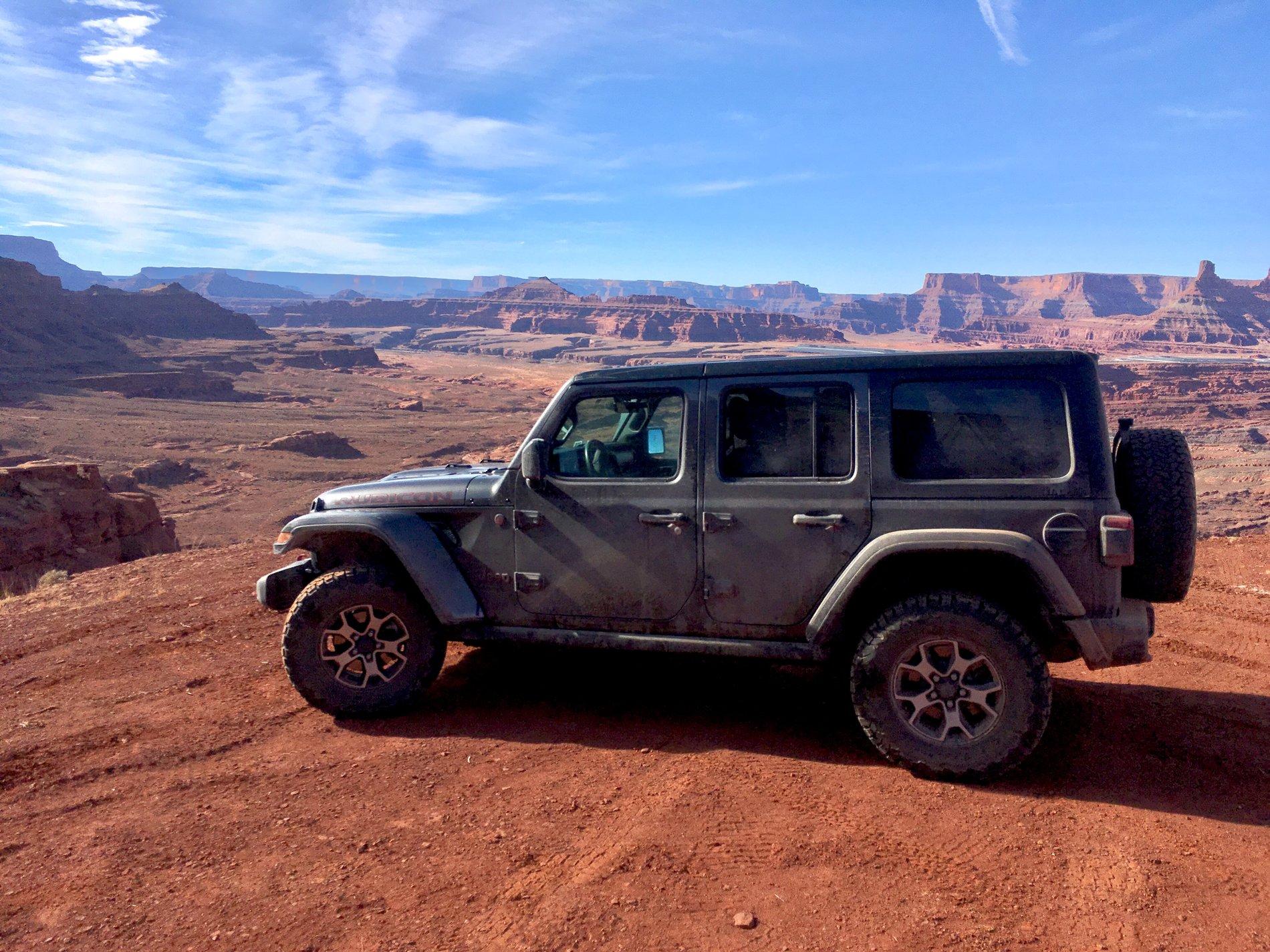 Jeep Wrangler JL Wheeling Stock - Let's See the Pics 79DADBAA-12F3-4C8A-8C3C-FE7036CC36EB