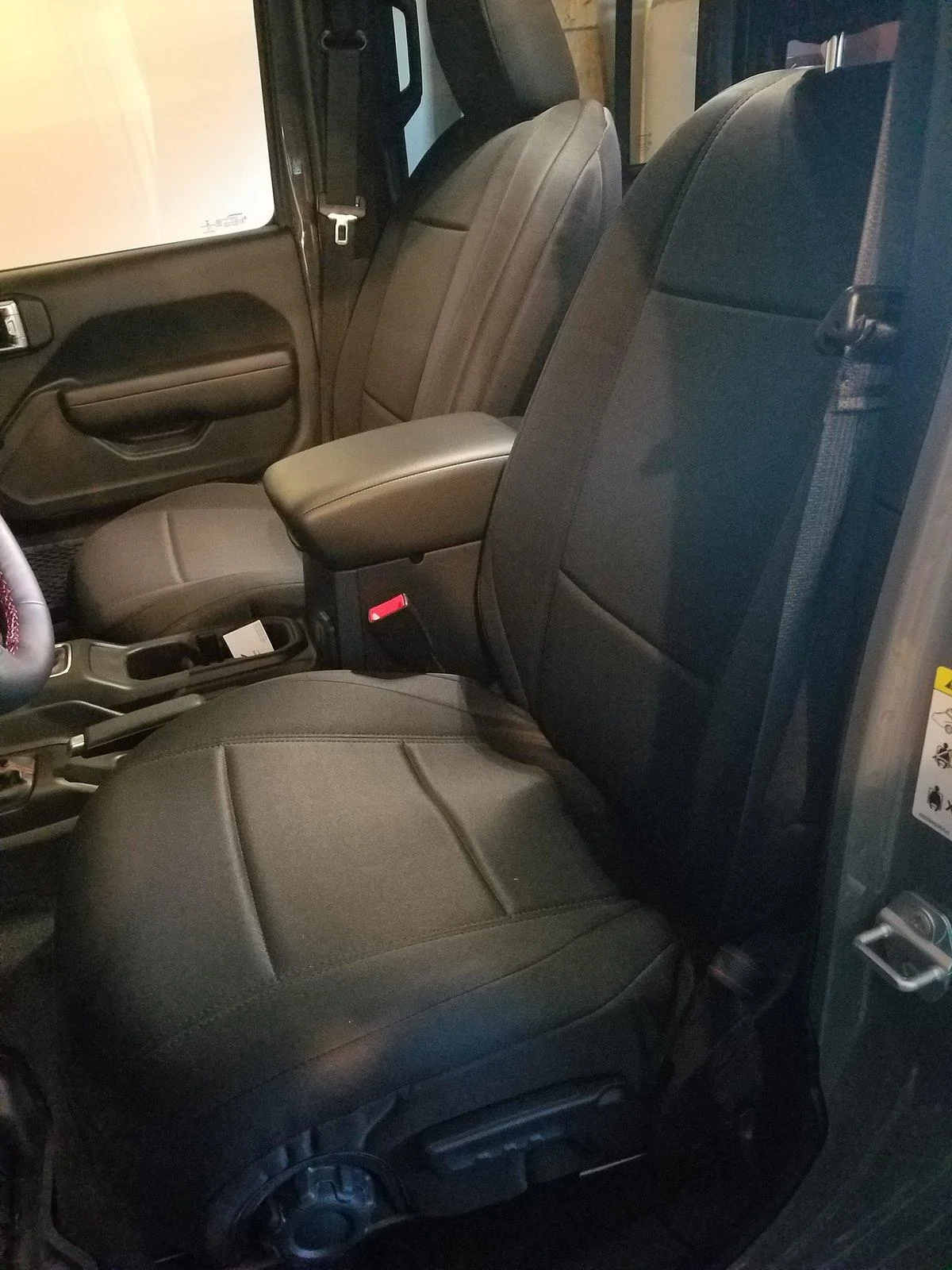 Jeep Wrangler JL Seat covers 20190505_190626