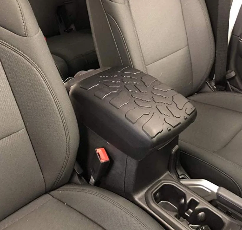 Jeep Wrangler JL Center Console Cover BCD647A5-64BE-4124-8D94-DFA4B7AEDCF7