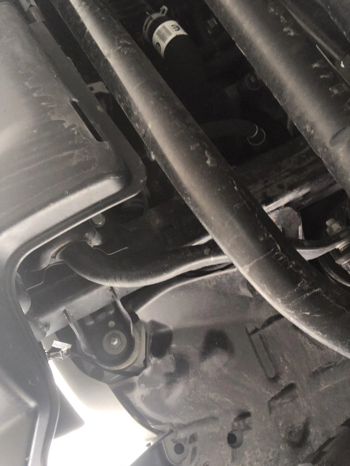 Jeep Wrangler JL Drag link very close to splash guard 74071F2F-C897-4373-8DC1-9E0A2B5FB736