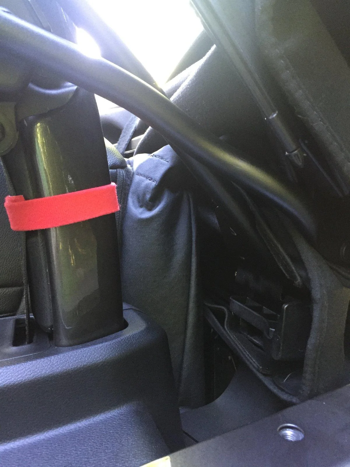Jeep Wrangler JL Straps in Sunrider Position - Anyone Use them? E1EBFCAD-5537-4A90-87AE-ADA29CFD2C4E