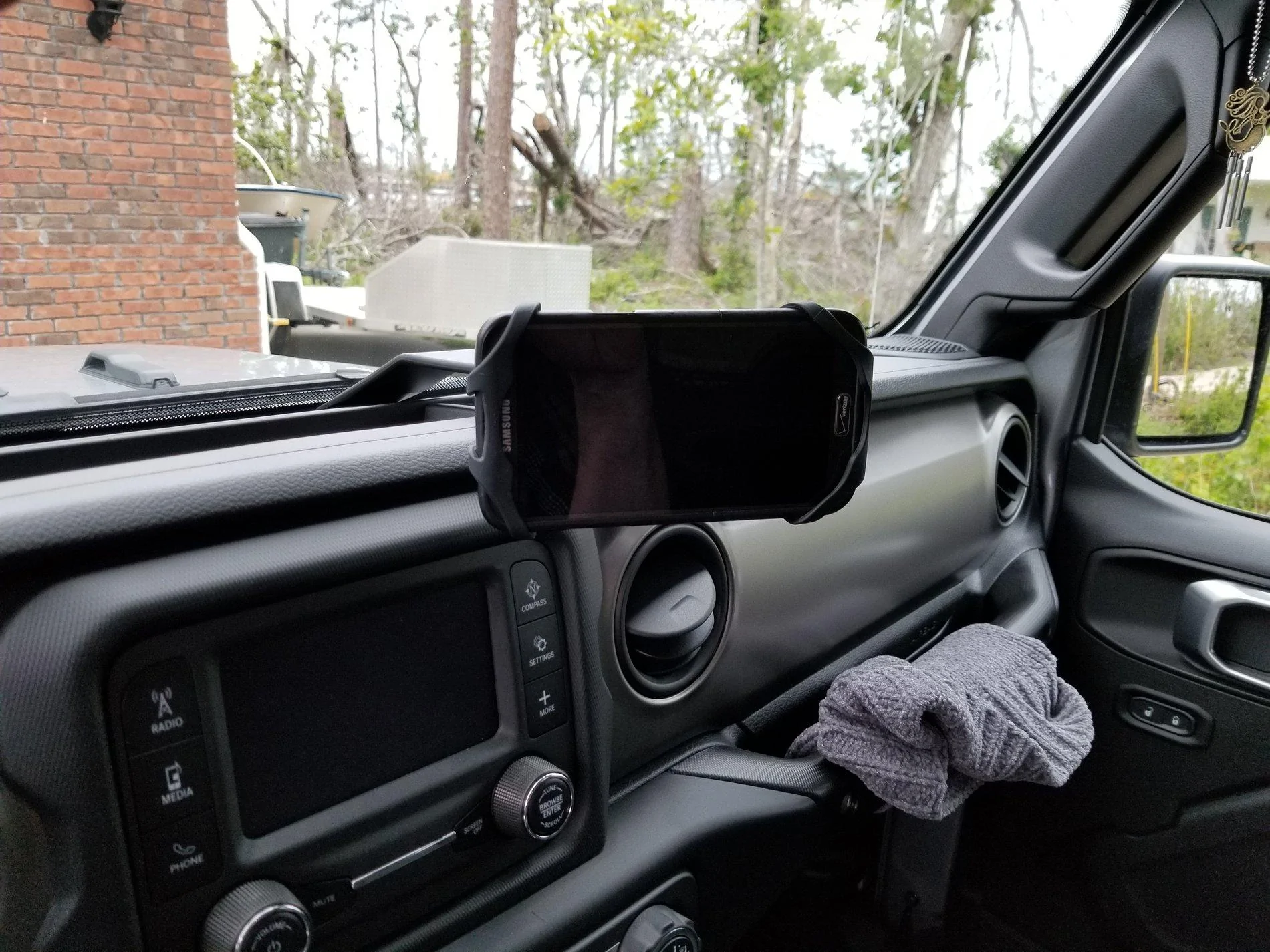 Jeep Wrangler JL Another JL - Specific Phone Mount Option 20190425_175712
