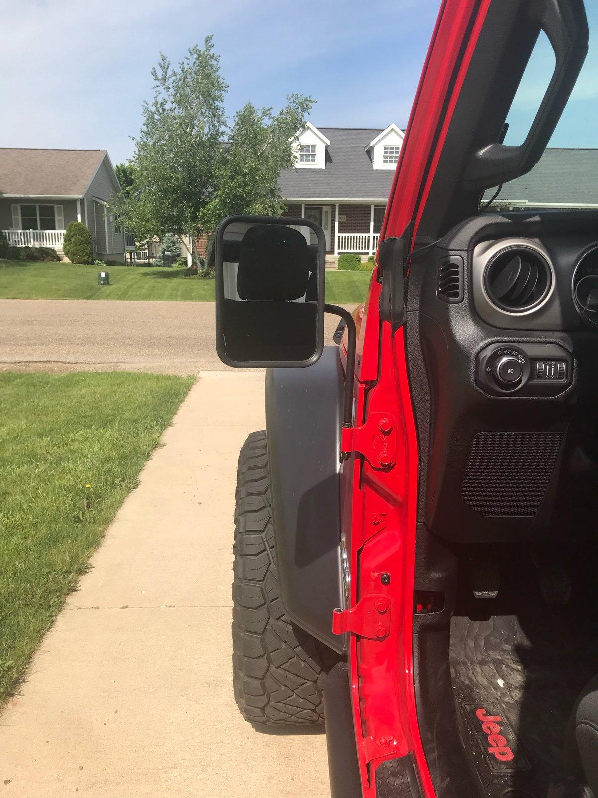 Jeep Wrangler JL Red Accent Wheels-Lets see um! 3BD8FA0F-B126-4804-AA71-AF90E84099D2