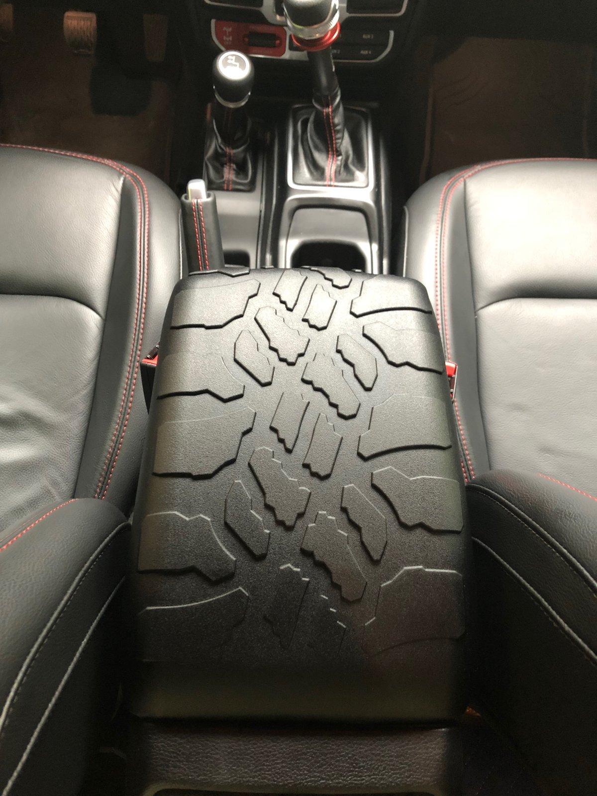 Jeep Wrangler JL Center Console Cover console_01.JPG