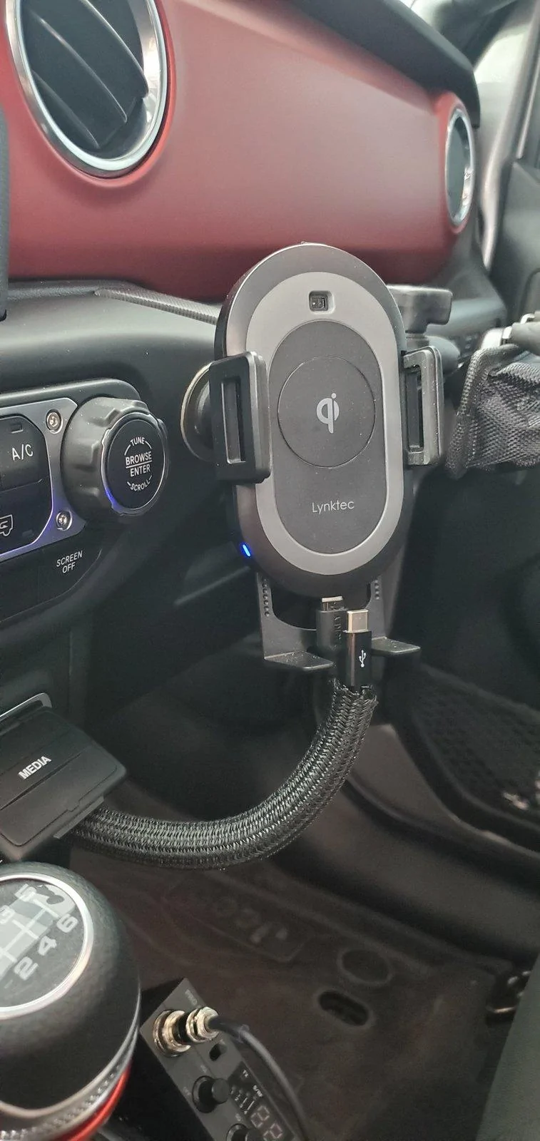 Jeep Wrangler JL How does everyone mount their cell phones? 20190512_143905