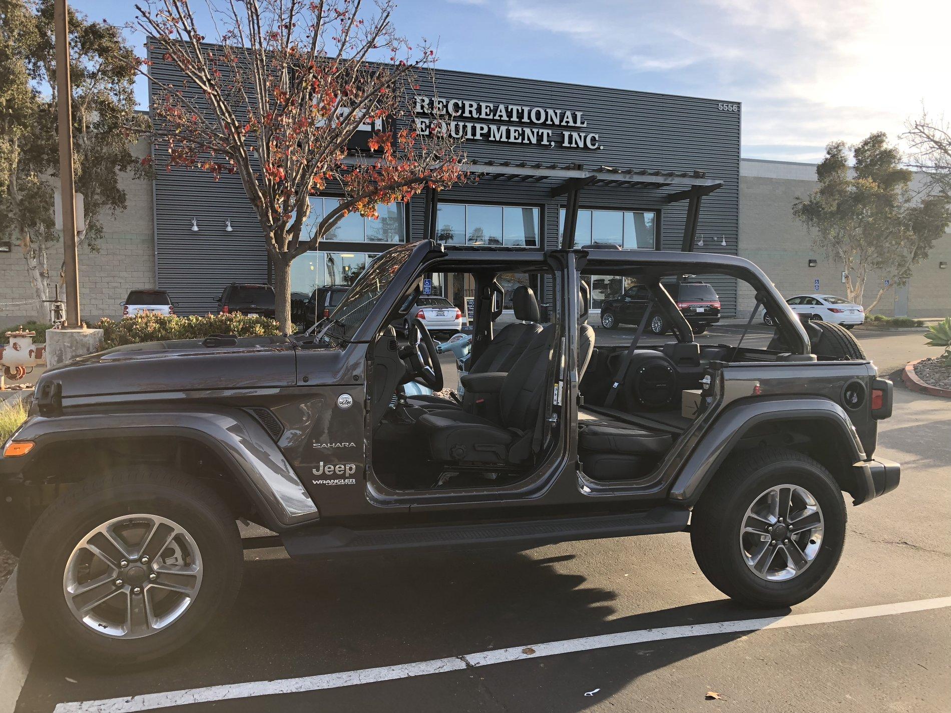 Jeep Wrangler JL When you are desperate for topless: 91786A36-8FF0-479D-957C-05DF0CFF2994