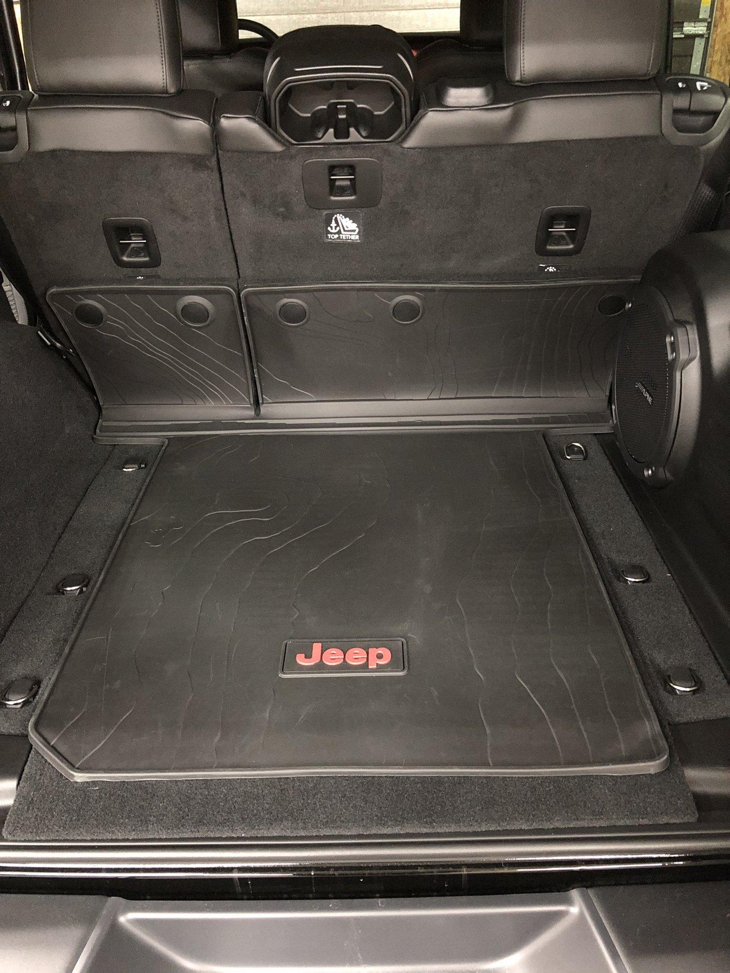 Jeep Wrangler JL Trunk Liner 170DA318-EF0C-4292-8651-D6BF610B9DF1