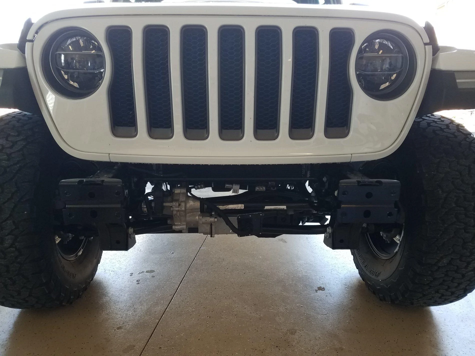 Jeep Wrangler JL ATTENTION THOSE LOOKING TO INSTALL WINCH ON MOPAR STEEL BUMPER 20180221_122037