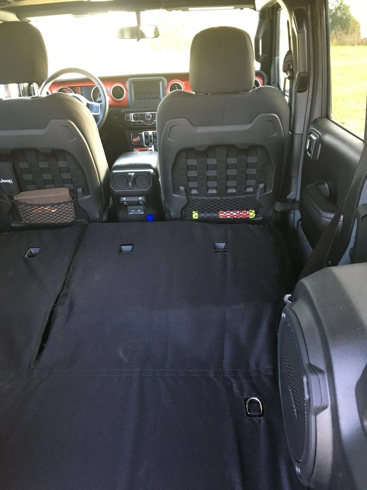 Jeep Wrangler JL Please recommend a cargo mat 41B7AC54-BA31-46B6-9D19-C02E8E63DABD