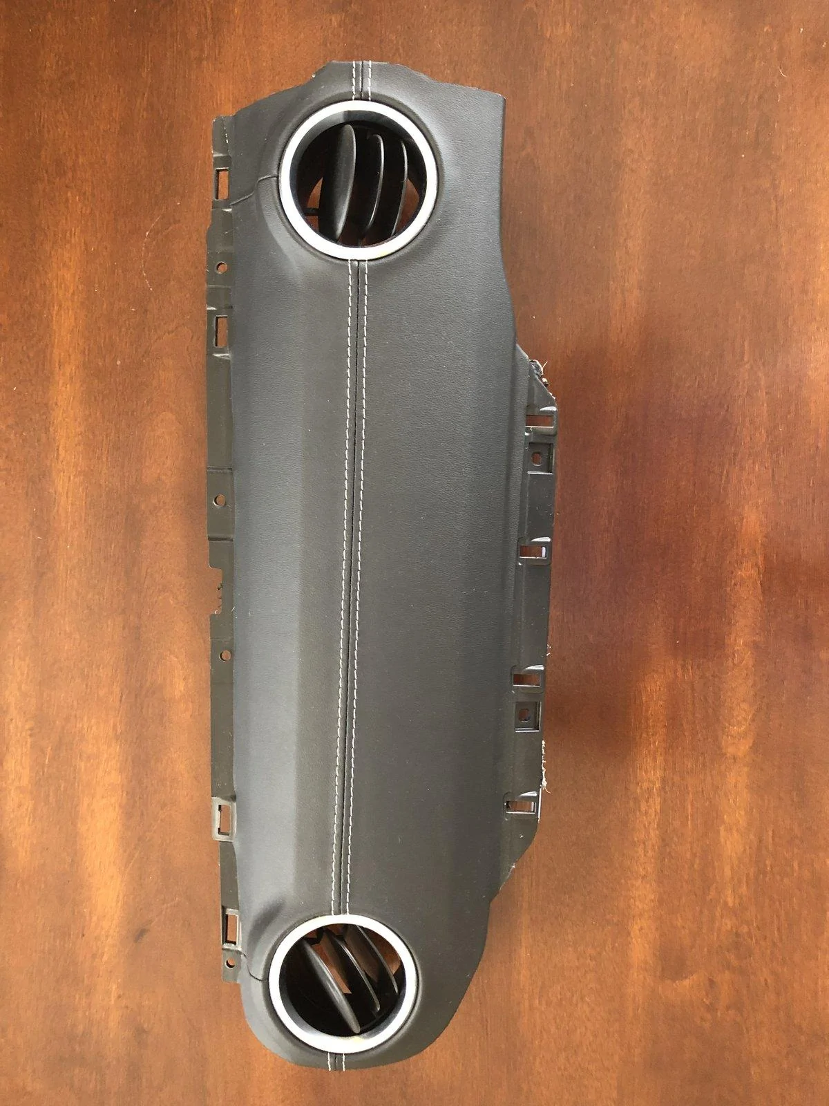 Jeep Wrangler JL Leather dash panel E03E9FEE-20D8-48D9-936B-A4E49AC8ACD8