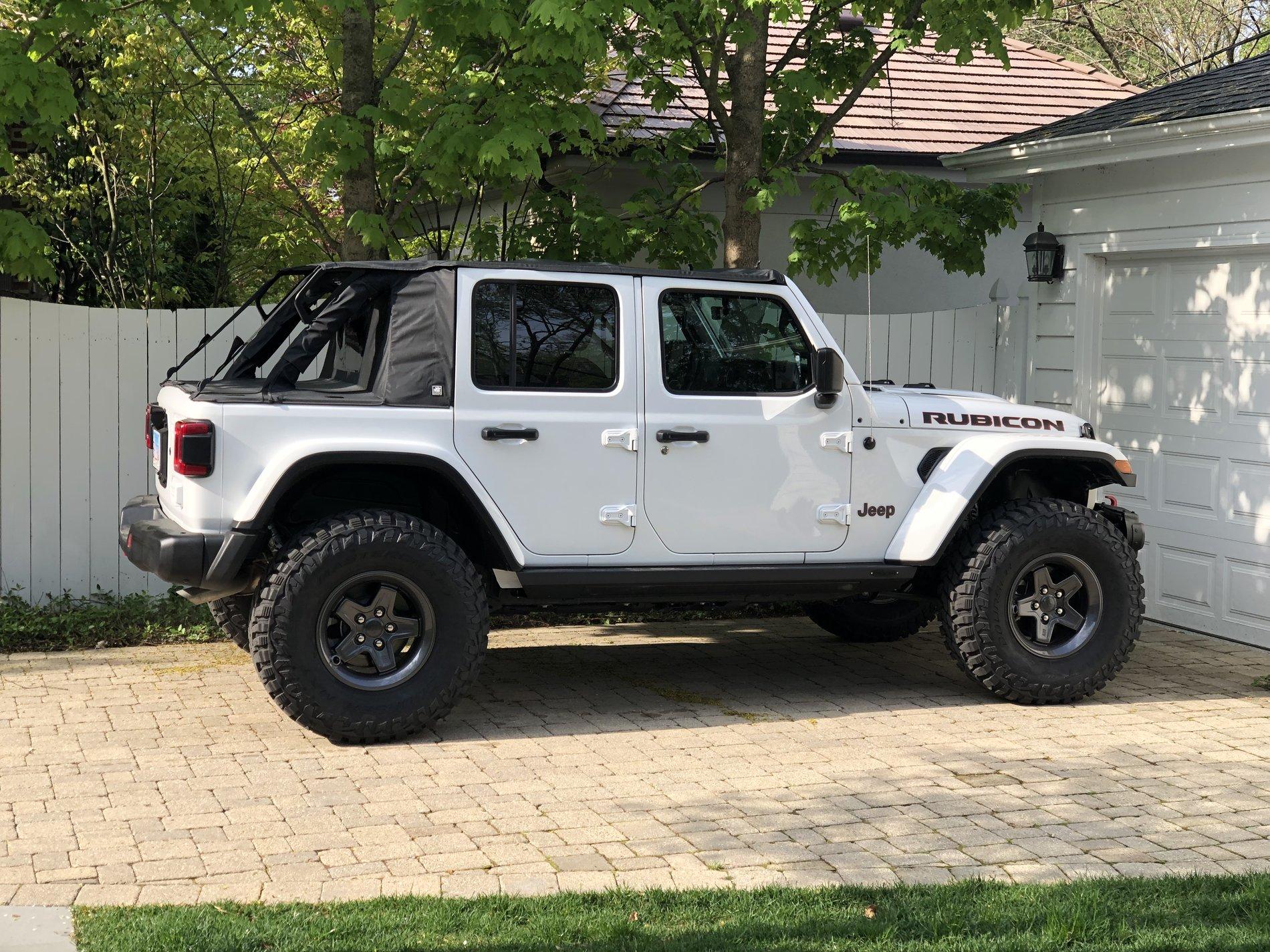 Jeep Wrangler JL JL Bikini Tops? 21E2A064-759D-49F1-8818-E4EC237DD420