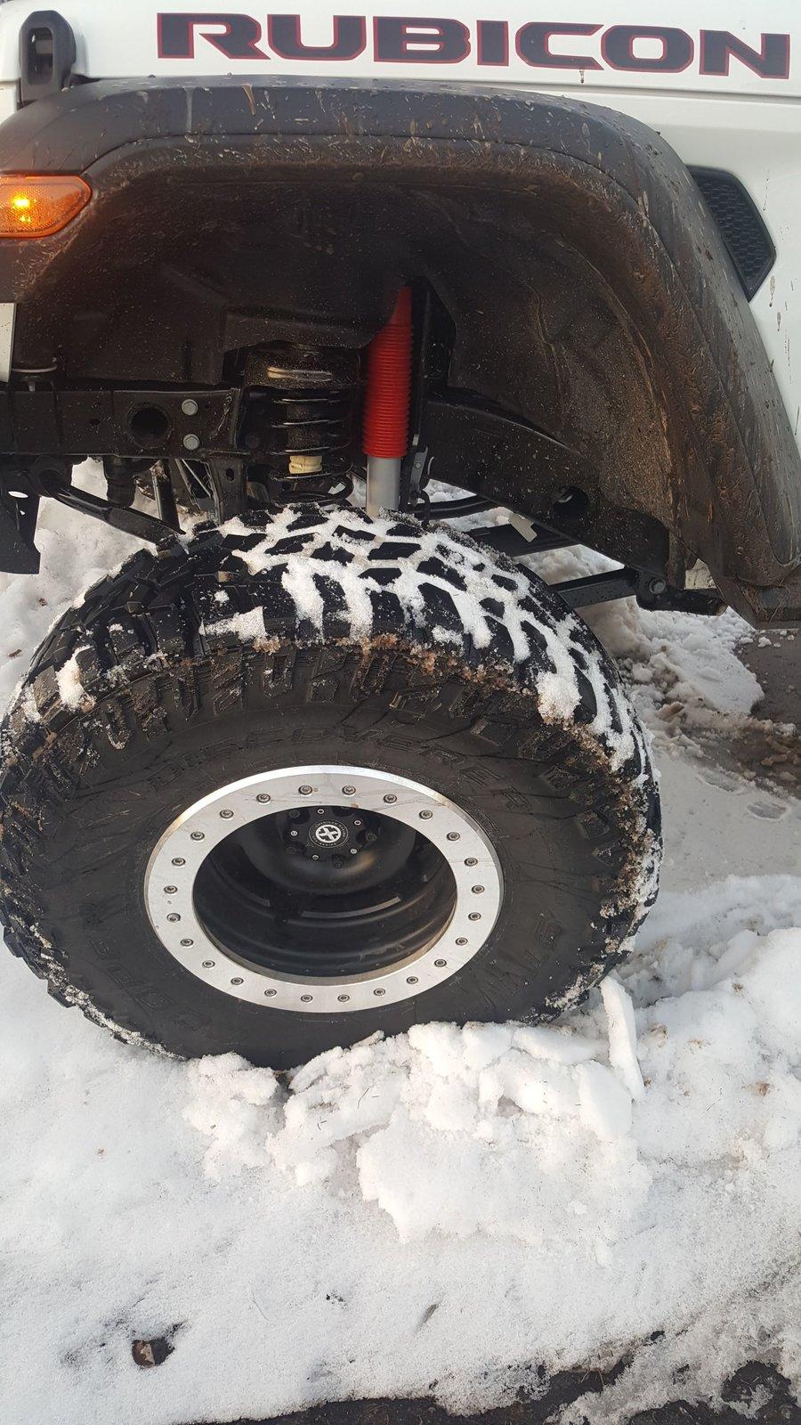 Jeep Wrangler JL JLUR + 37s: Which suits my needs? 20190308_182119