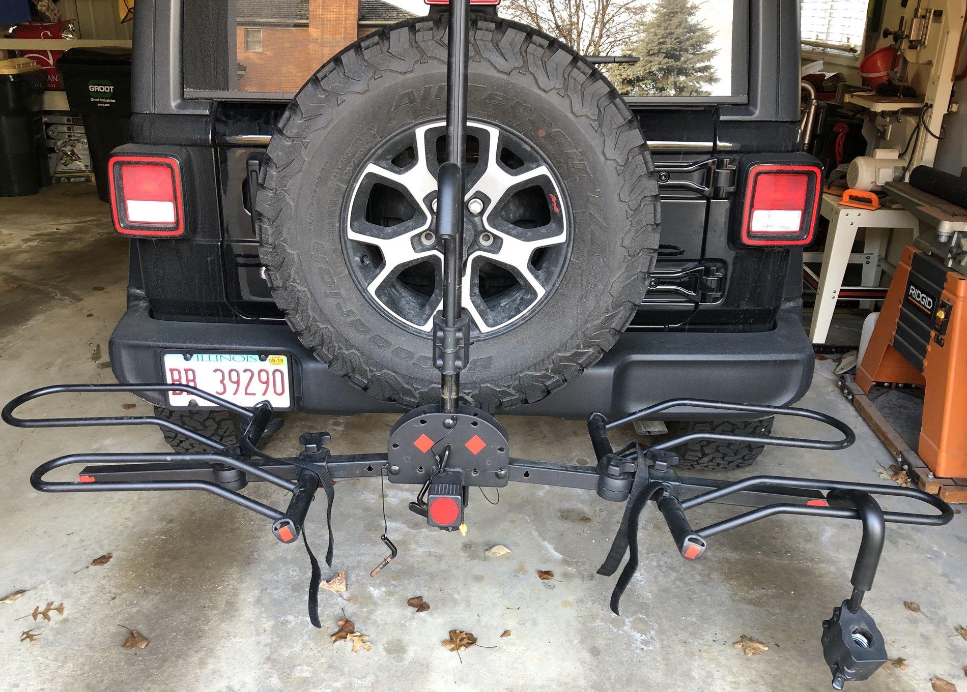 Jeep Wrangler JL Bike hitch mounts 29353663-D82C-4467-82EB-6F64A080BAA2