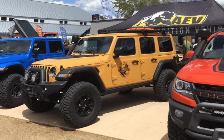 Jeep Wrangler JL AEV at Overland Expo West Screenshot_758