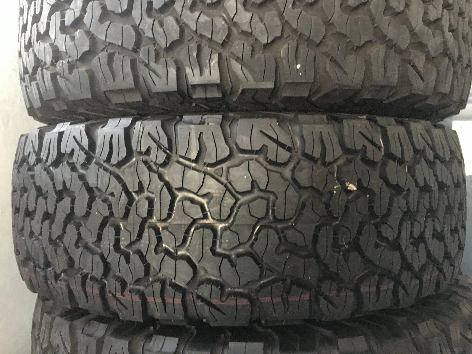 Jeep Wrangler JL Rubicon take-off Tires Only 9FD479CE-AA6D-4EDB-9F32-83AFD6FDF598
