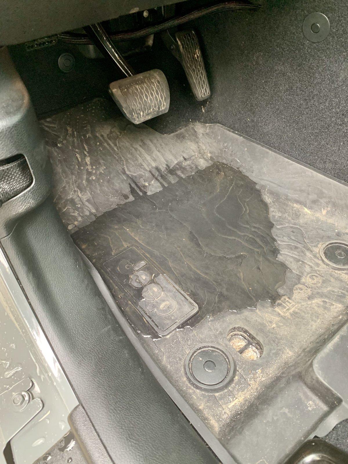 Jeep Wrangler JL WATER LEAK UNDER DASH - DRIVER SIDE C2195A4B-C30F-4654-821A-3EC076768778