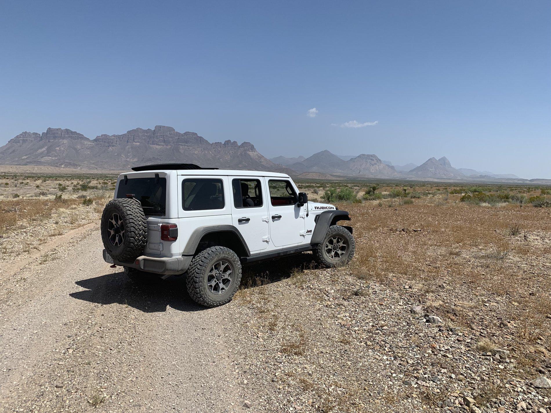 Jeep Wrangler JL Initial Impressions: Sky One-Touch Power Top RubiBB