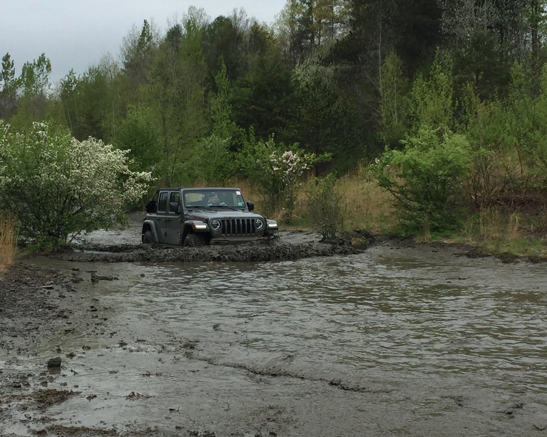 Jeep Wrangler JL What does offroading feel like? E83DCAA3-314B-4670-AF16-97D248CB8BAB