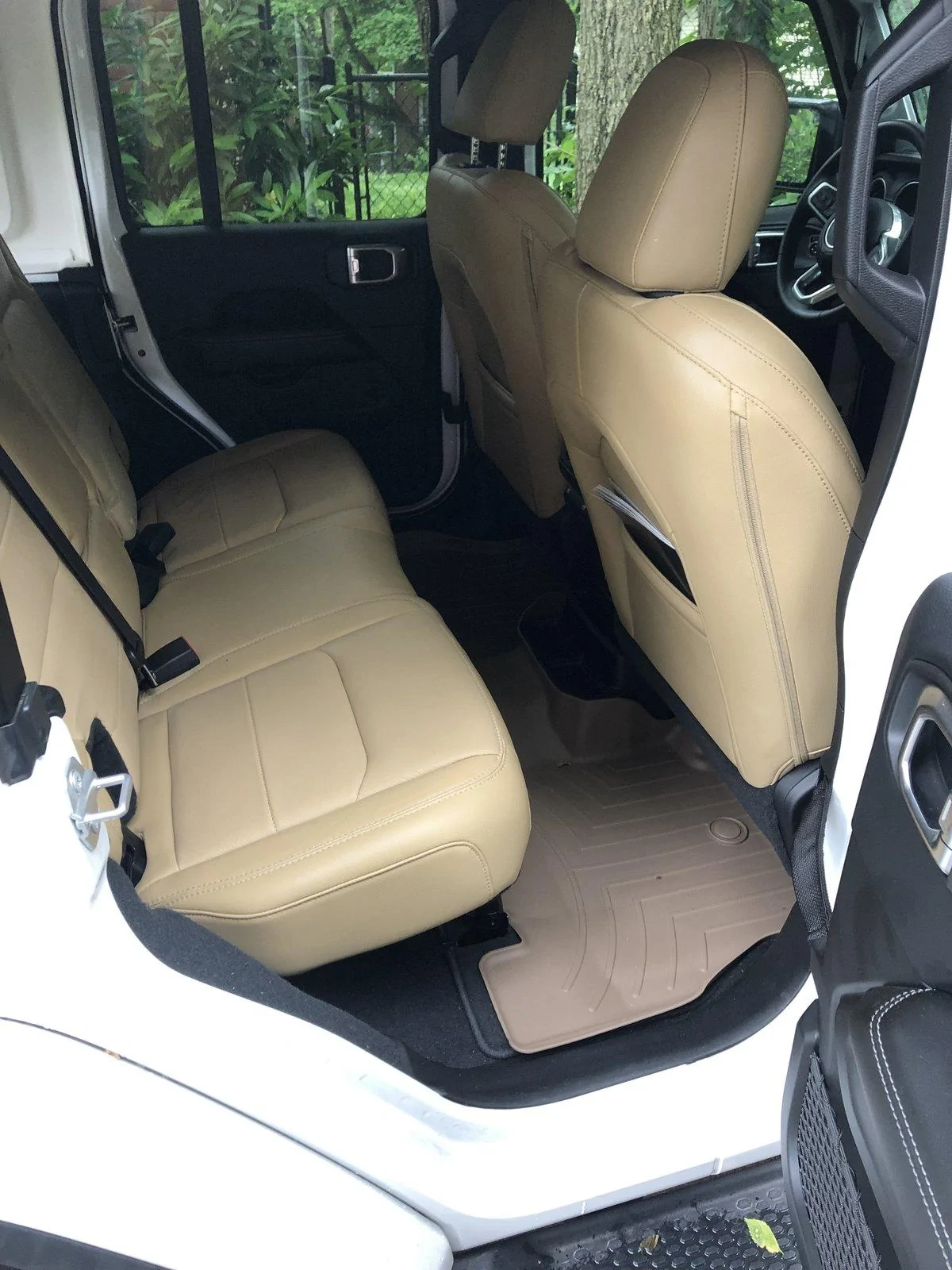 Jeep Wrangler JL Please recommend a cargo mat C2231C1F-EC69-4133-8469-A2DA1EA2B9D8