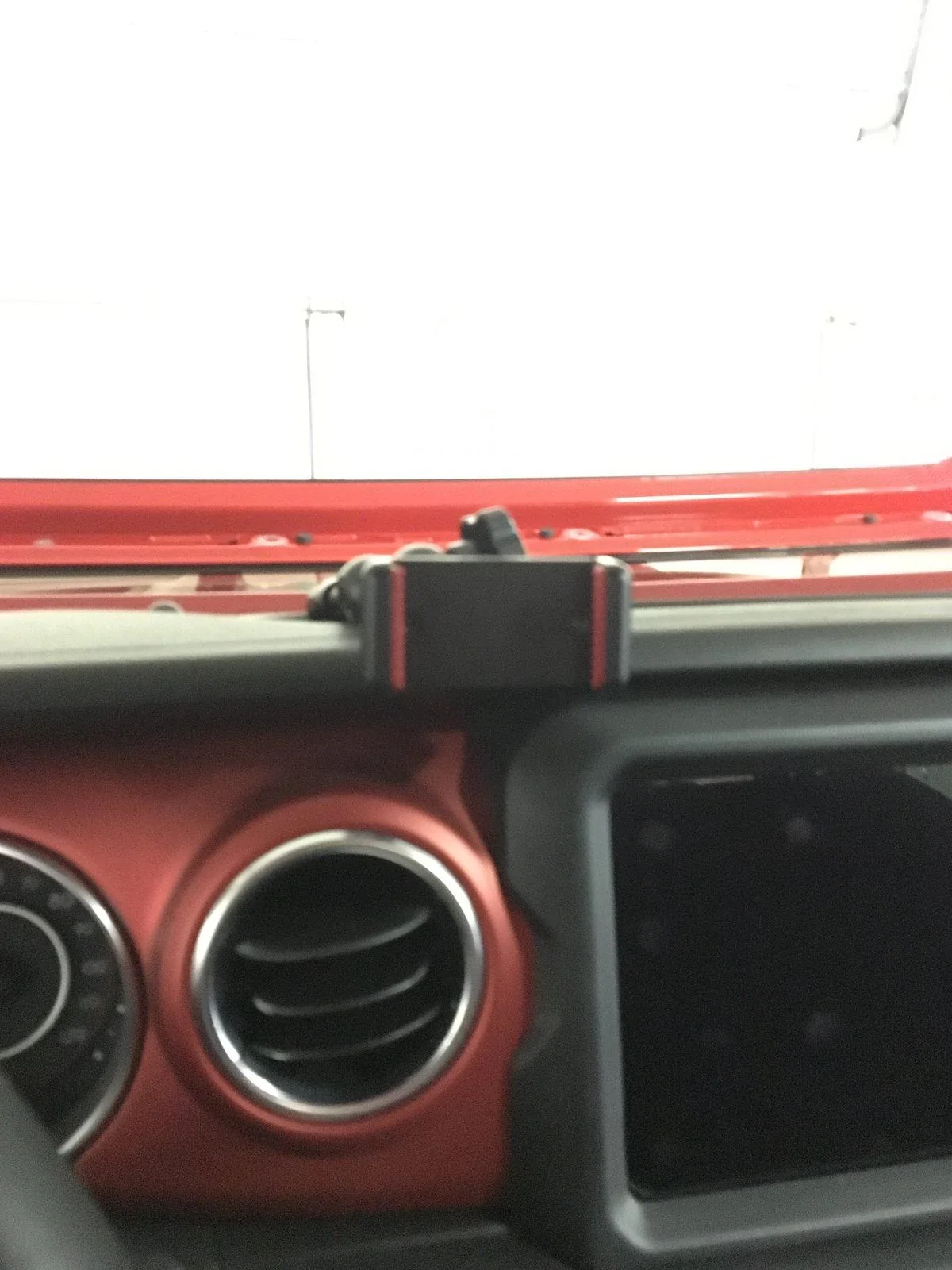 Jeep Wrangler JL How does everyone mount their cell phones? B4DF45B8-99BA-49C1-9B68-B90E1ECECBDD
