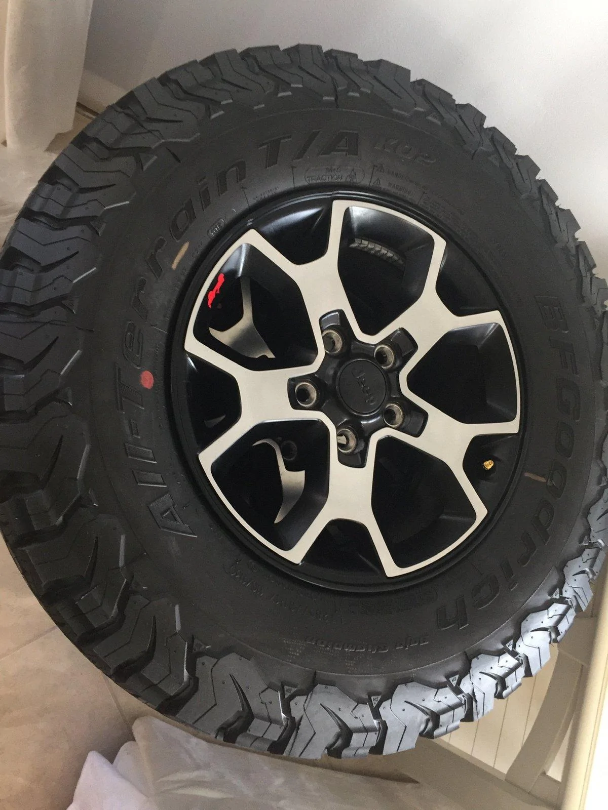Jeep Wrangler JL Rubicon Wheels and Tires E5E2EB41-A1E4-46C7-AA9E-CD49D53497F3