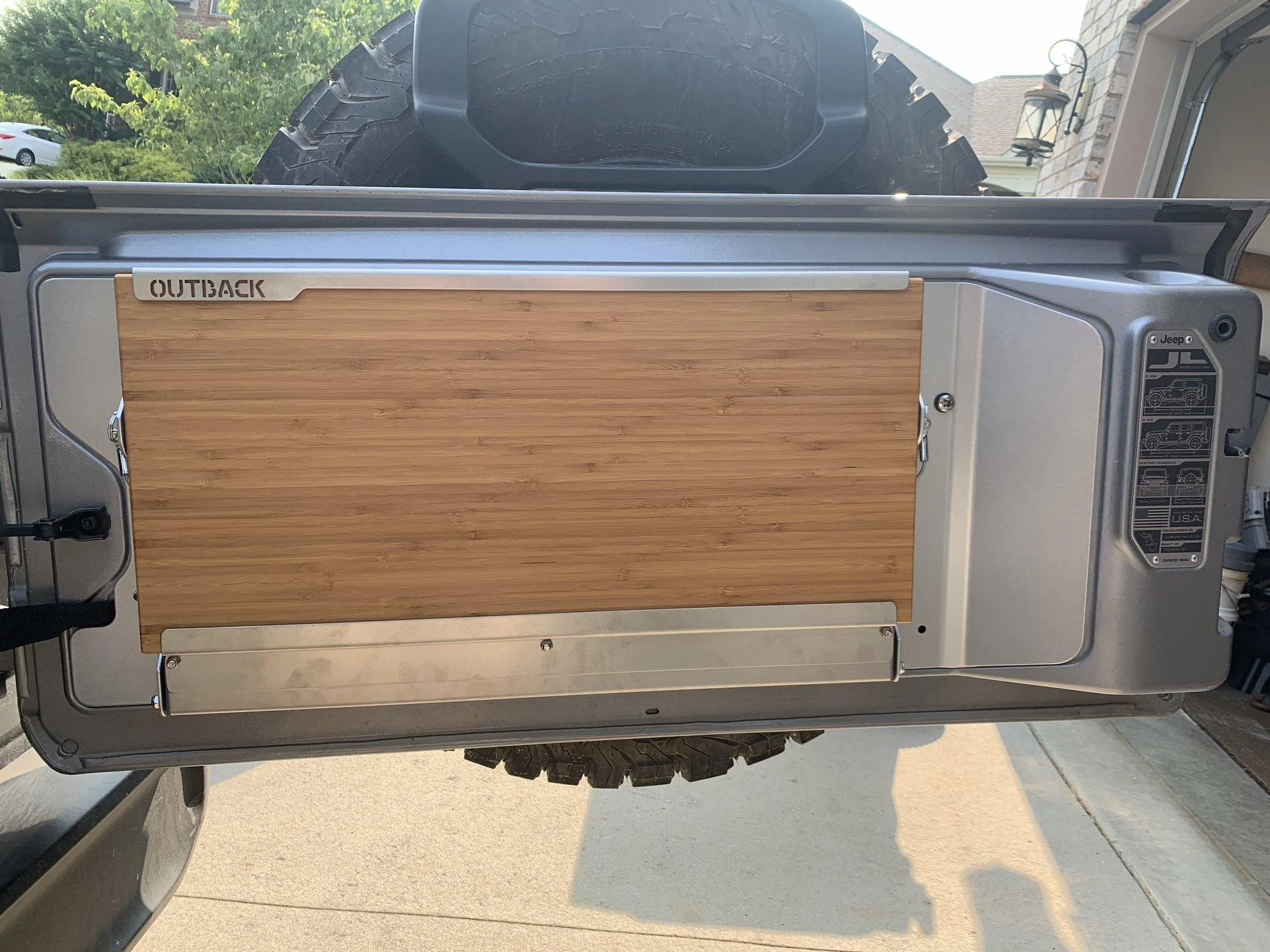 Jeep Wrangler JL Outback Trailgater 1AD5001F-CA2E-440A-83A1-AF7EDB70899A