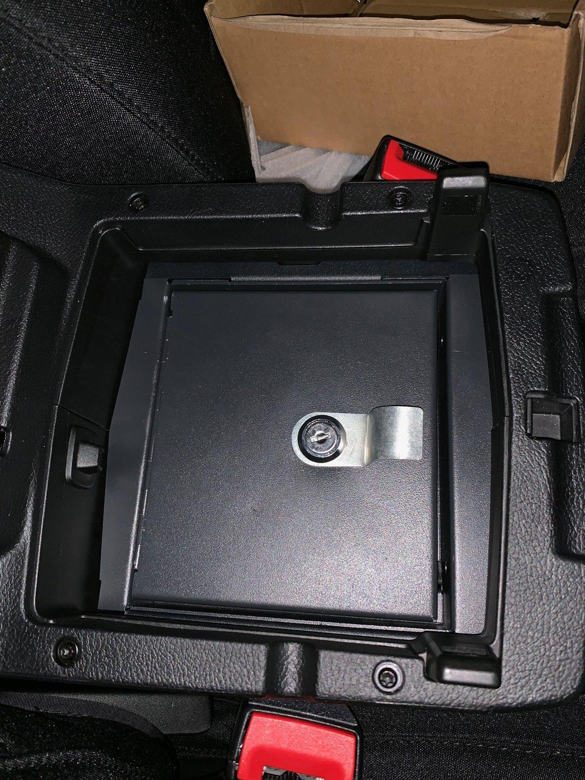 Jeep Wrangler JL Tuffy Console Lock Box Alternative IMG_0808