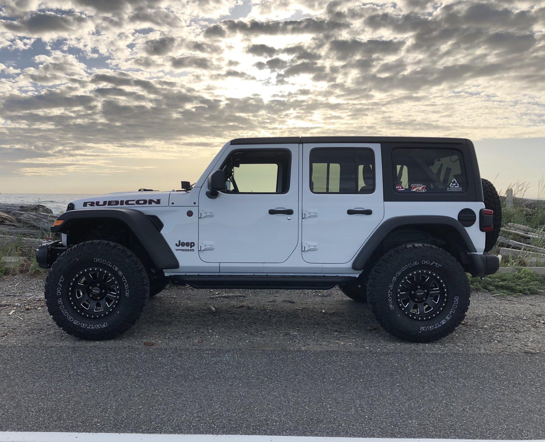 Jeep Wrangler JL Backspace Question. AC2F5094-116E-4C86-A0C3-0DDF9135E458