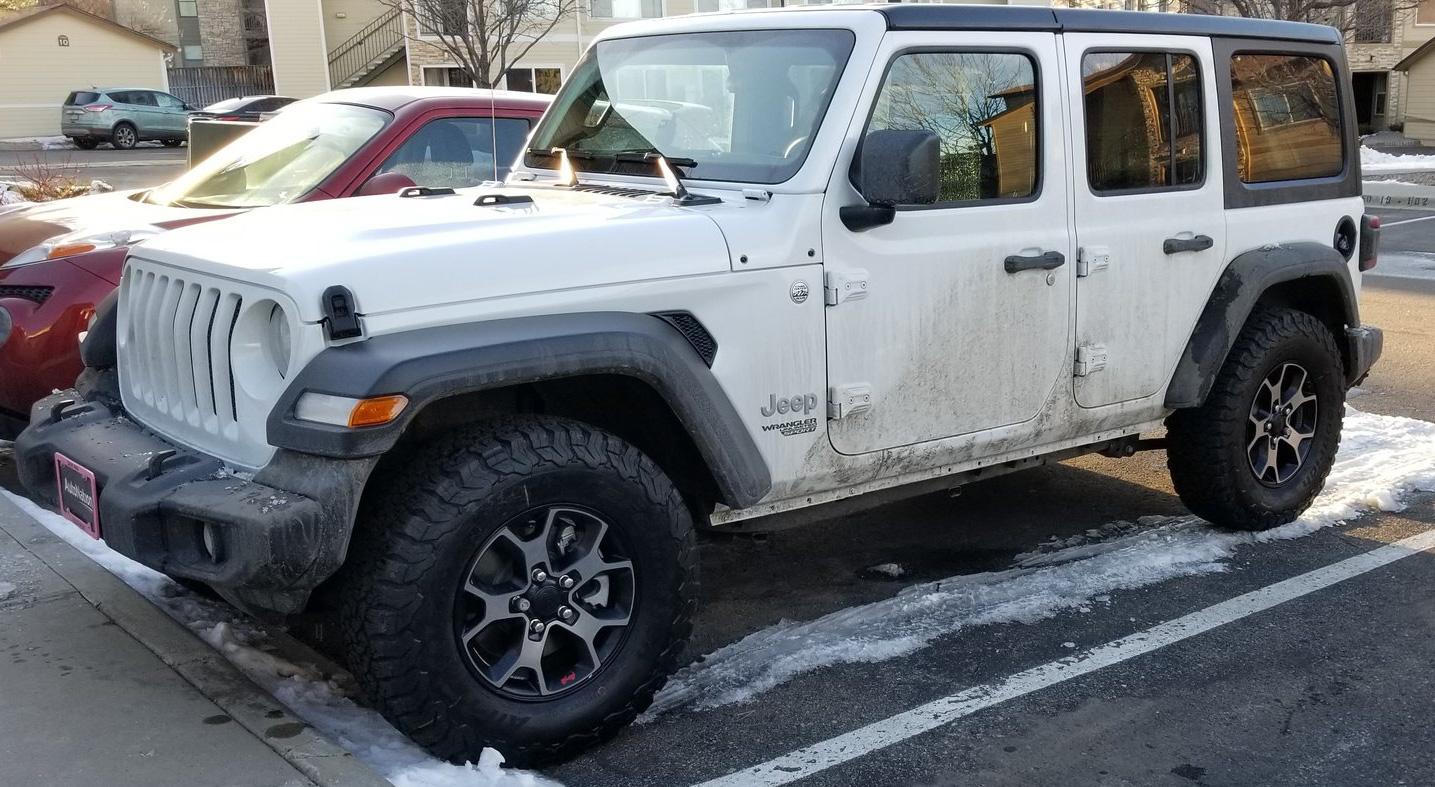 Jeep Wrangler JL JL Rubicon vs JK Rubicon Avi