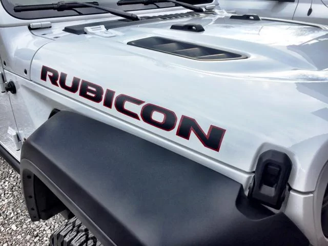 Jeep Wrangler JL Damon's white JLU Rubicon build New_hood