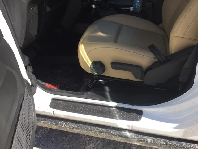 Mopar_doorsill2.webp