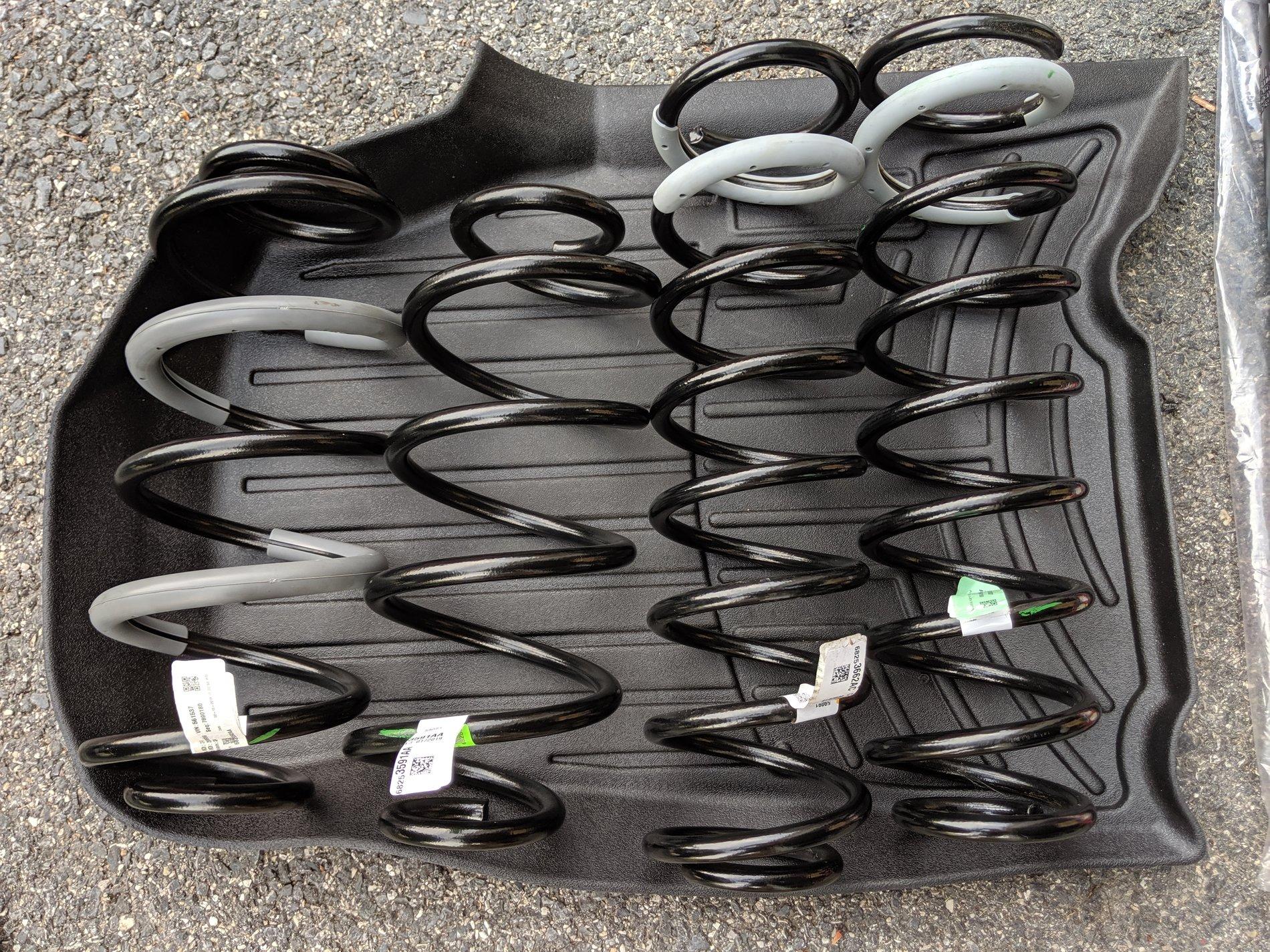 Jeep Wrangler JL Factory suspension grab box IMG_20190610_185743