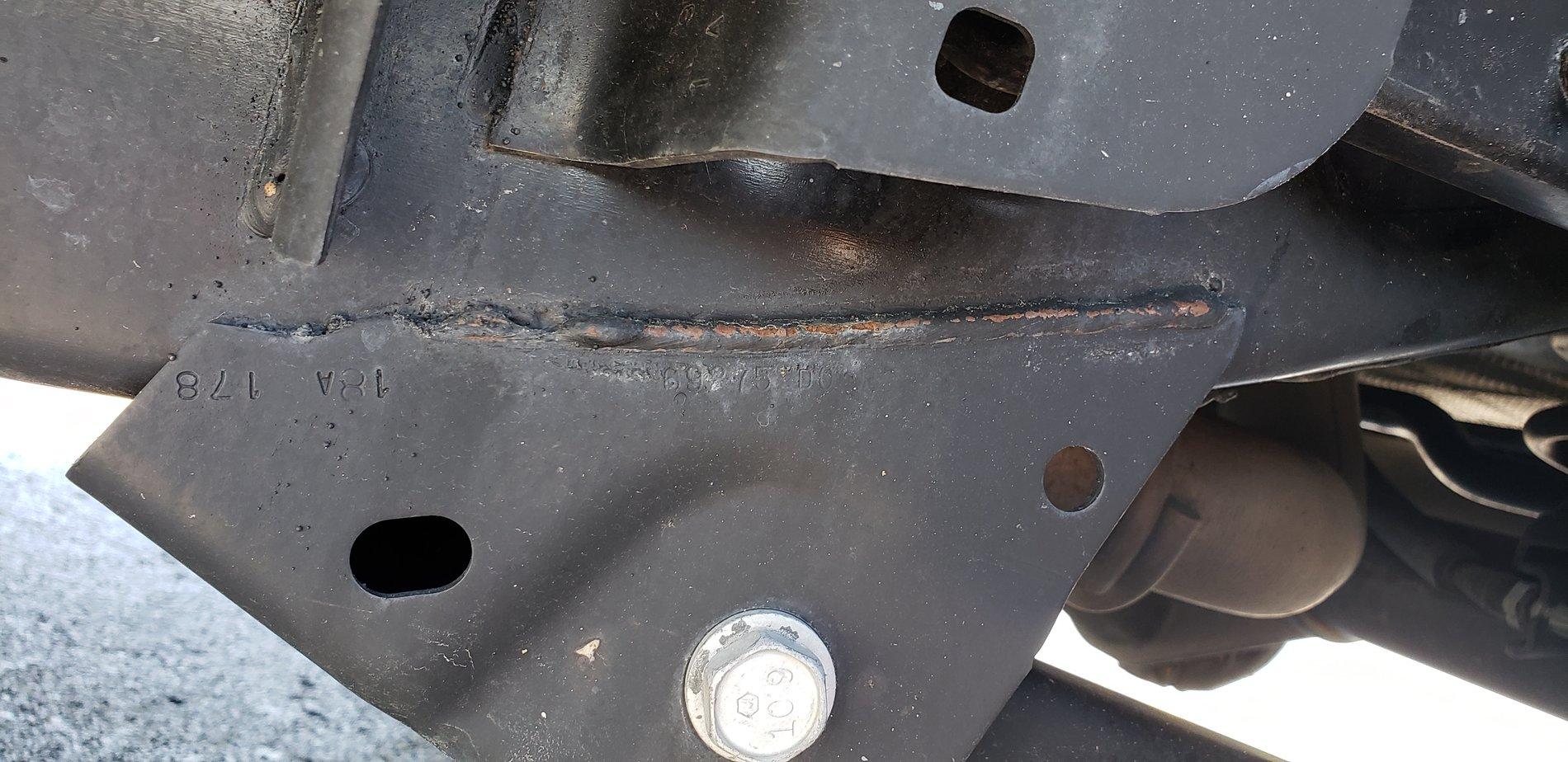 Jeep Wrangler JL Massive Frame Weld Issues 20190611_131709[1]