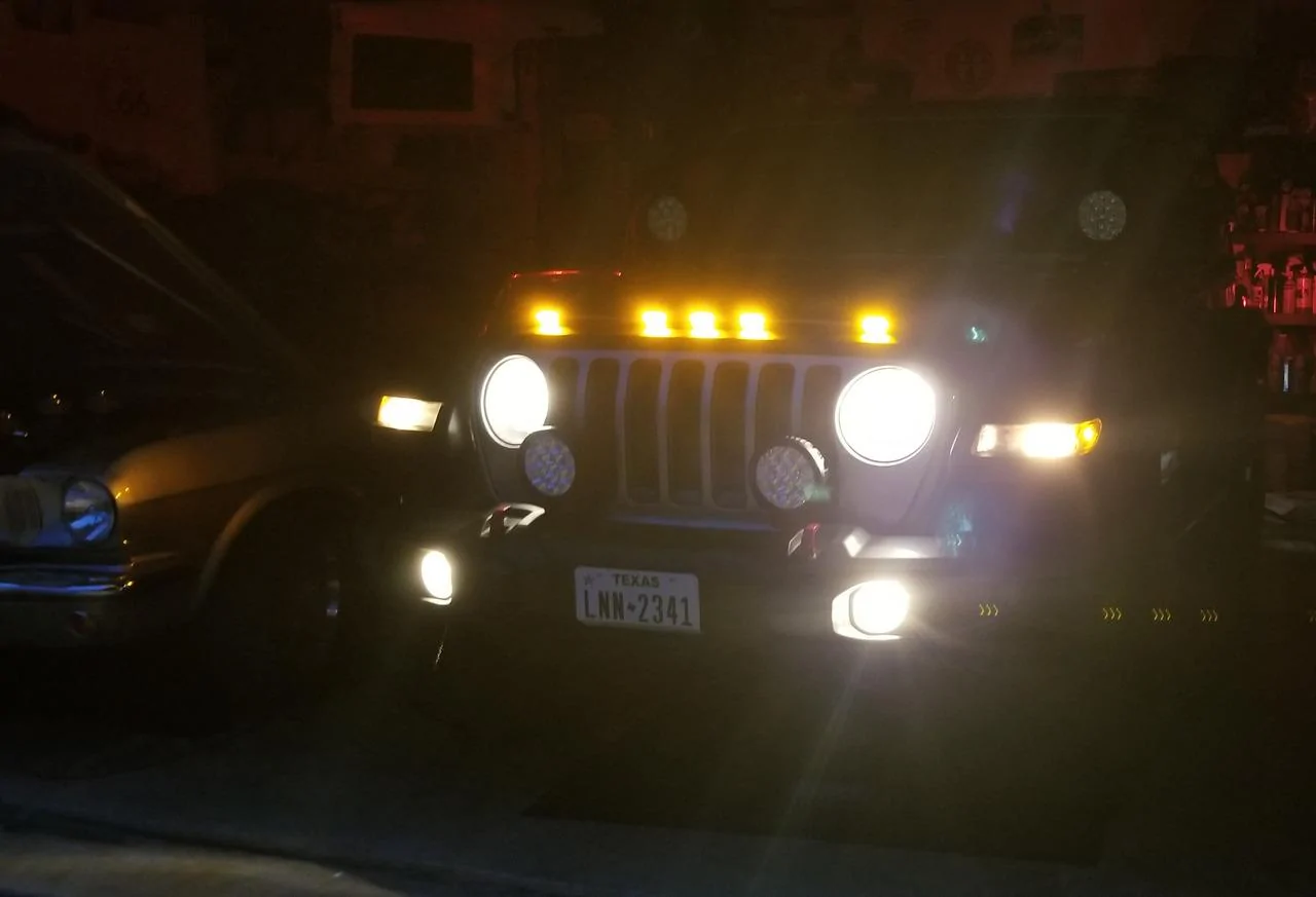 Jeep Wrangler JL Aeroskin lightshield install tumblr_psz0hfOj1d1tkp167o1_1280