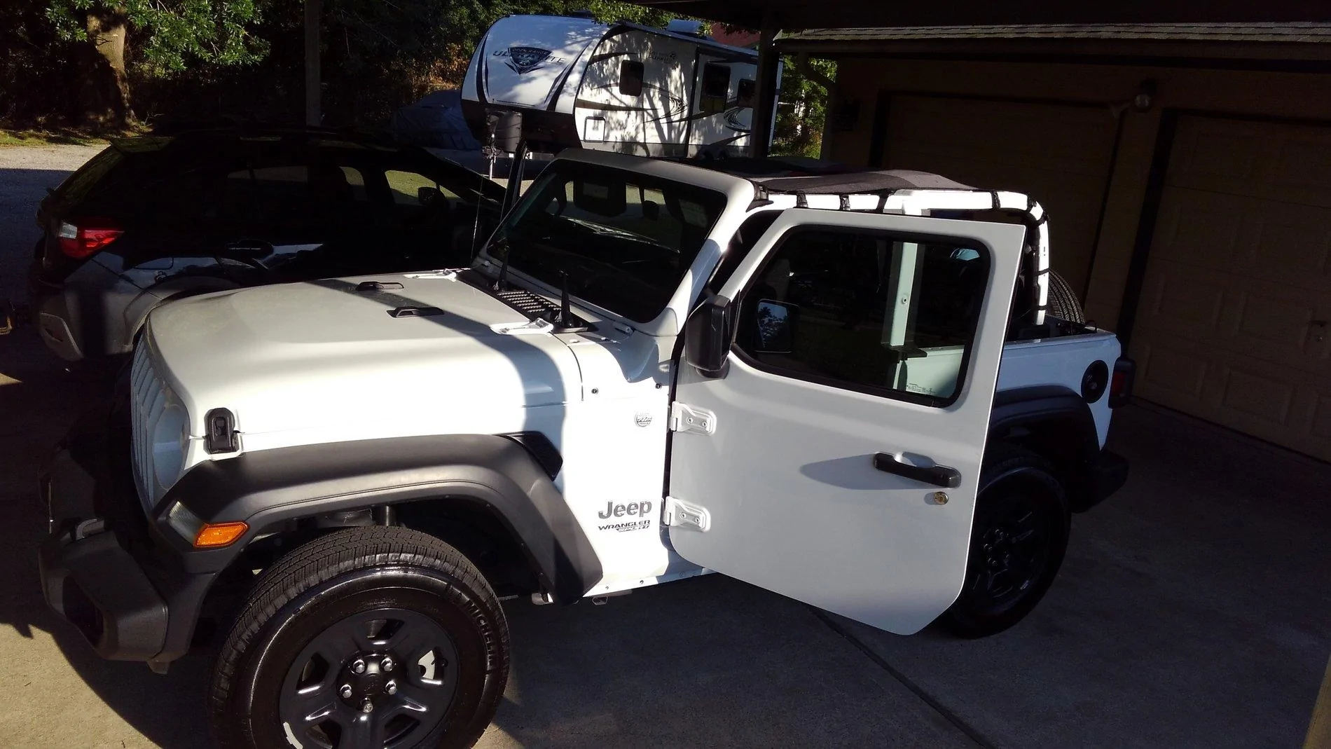 Jeep Wrangler JL Dealer Installed A/C KIMG1455