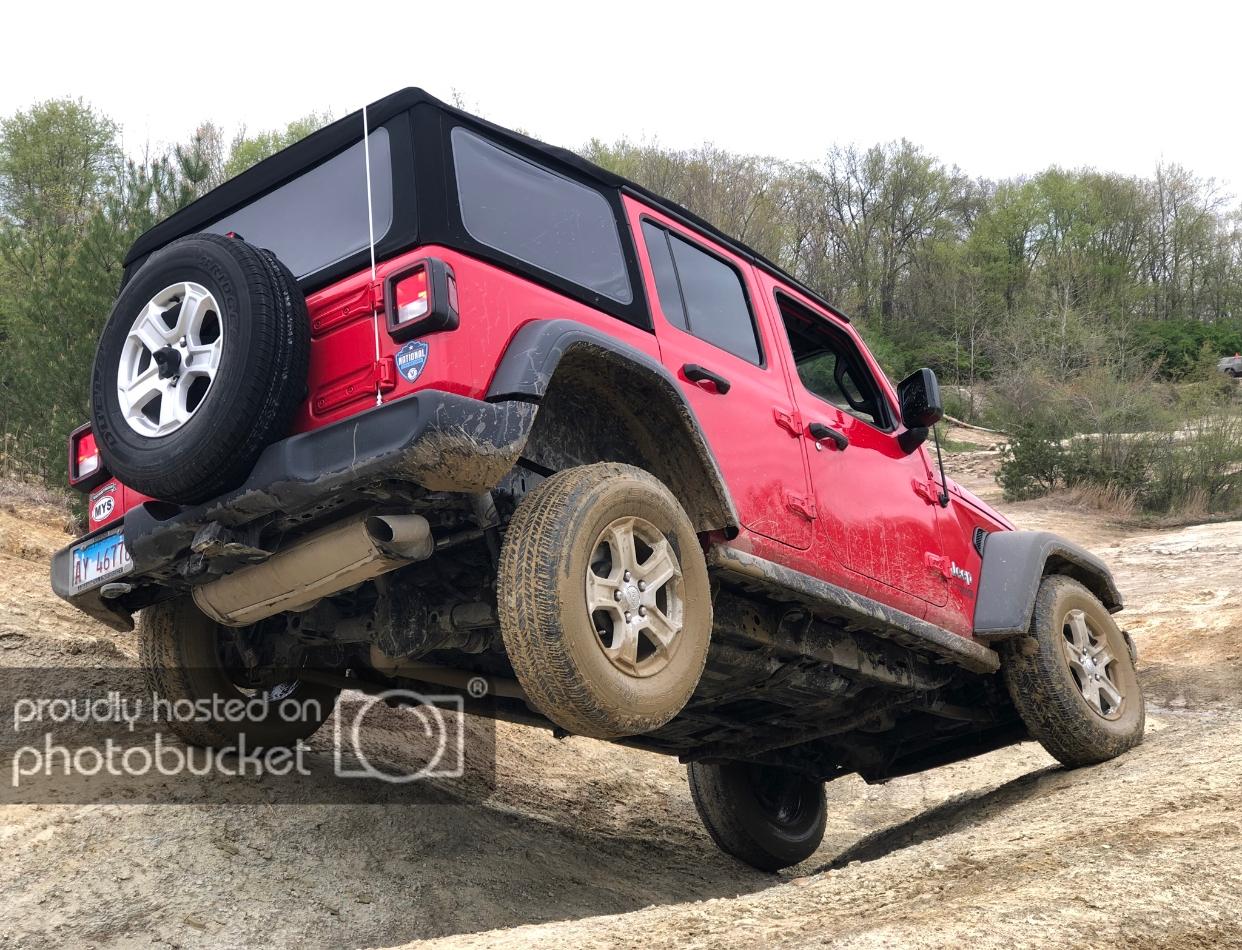 Jeep Wrangler JL Off-Road Capable 6CF7F20F-BC84-42D7-8613-5FCCC2EF9524