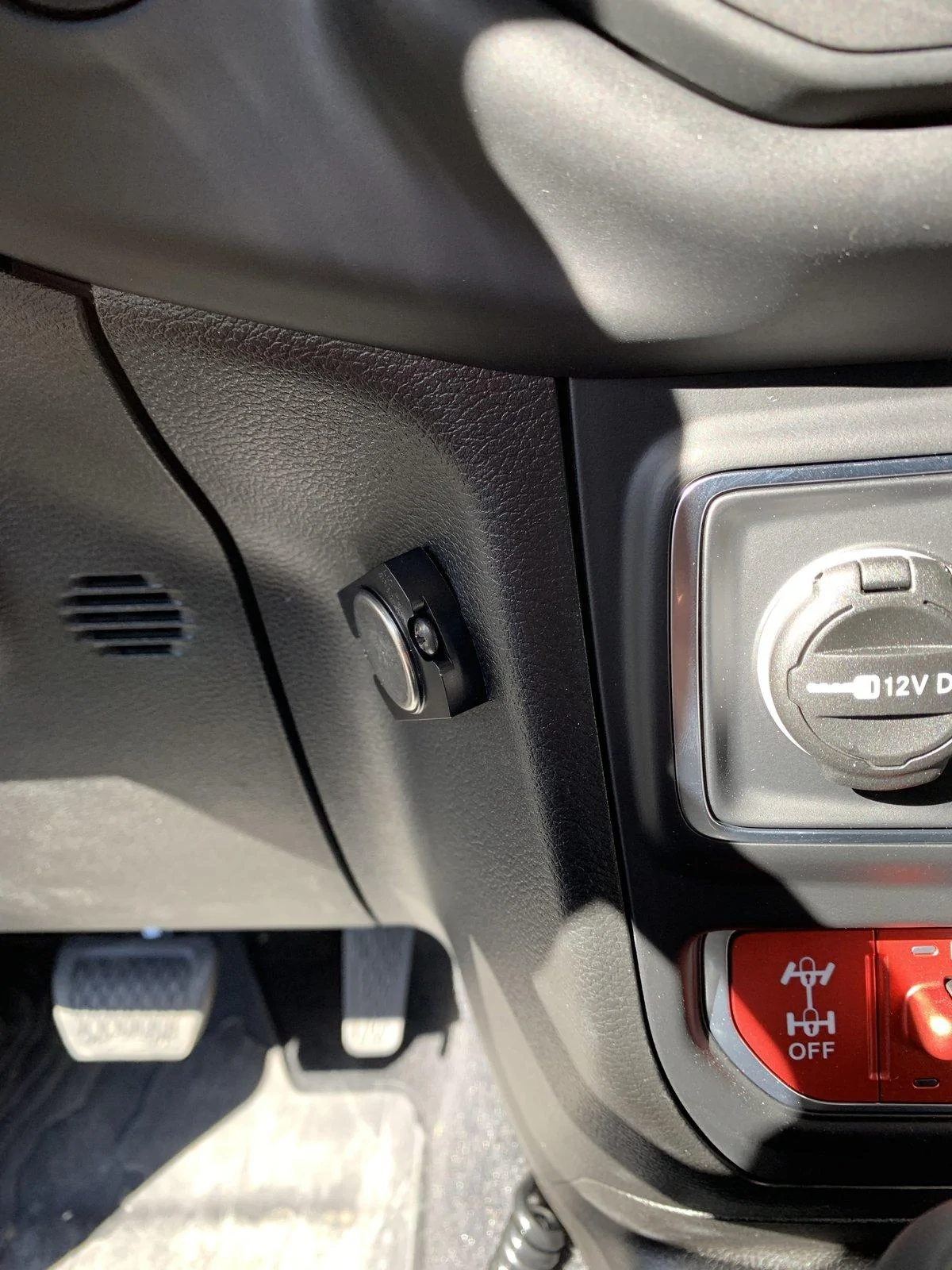 Jeep Wrangler JL CB Radio Locations and Installs  --  Post your Pictures EC7A58D8-2189-4324-8148-1E35CBB2F5E3