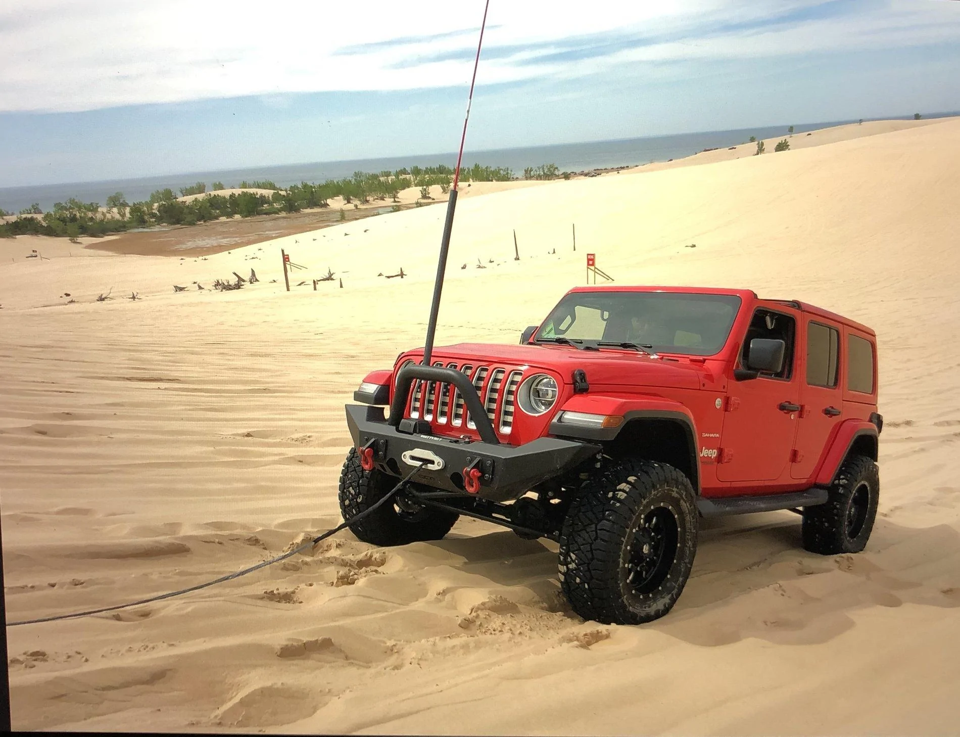 Jeep Wrangler JL driving on the sand issue, traction control ? 6690A0C0-80C2-40F1-A705-AE6C7BBDA37A