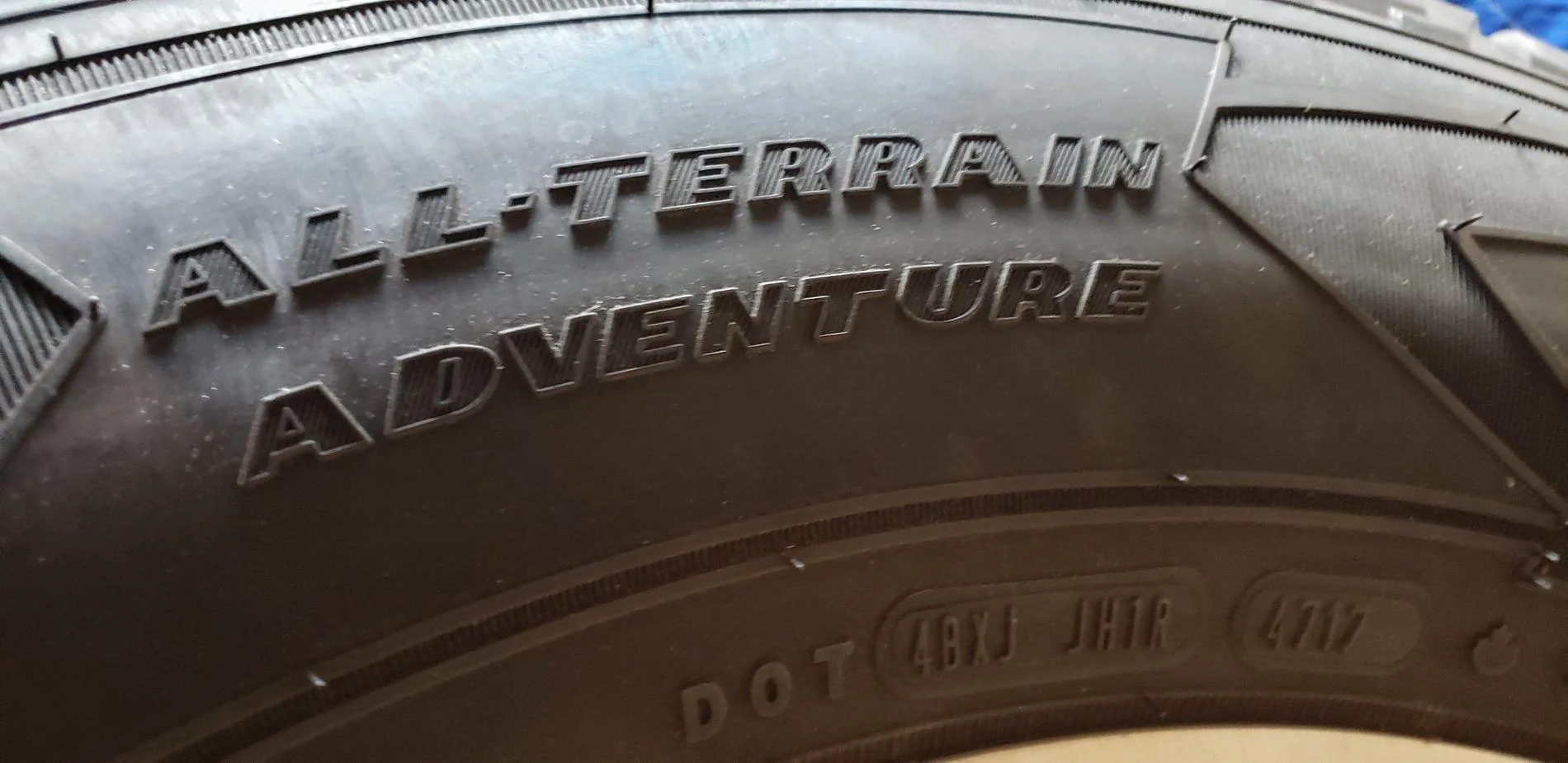 Jeep Wrangler JL SOLD: Selling Factory Sahara wheels and tires 20190619_190001
