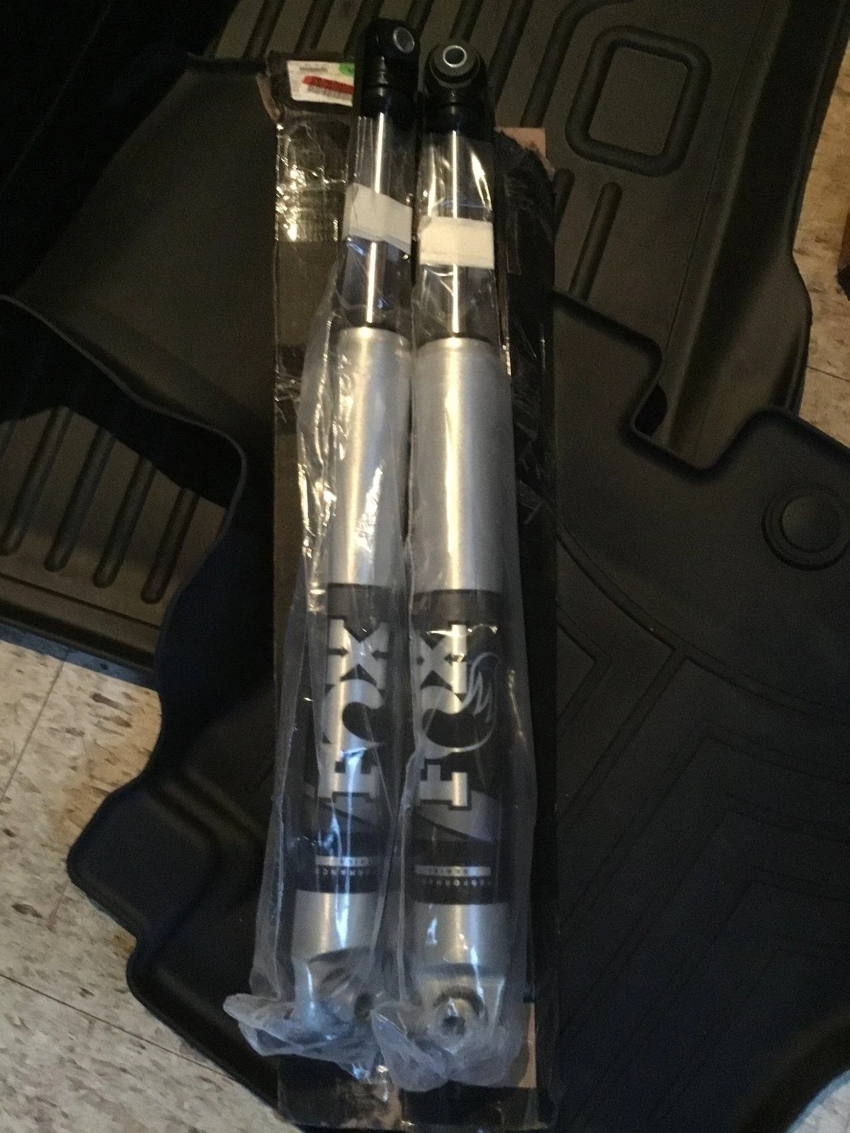 Jeep Wrangler JL Fox shocks front 2-3 lift E0D1475F-7A6A-4433-B228-53320D0D761F