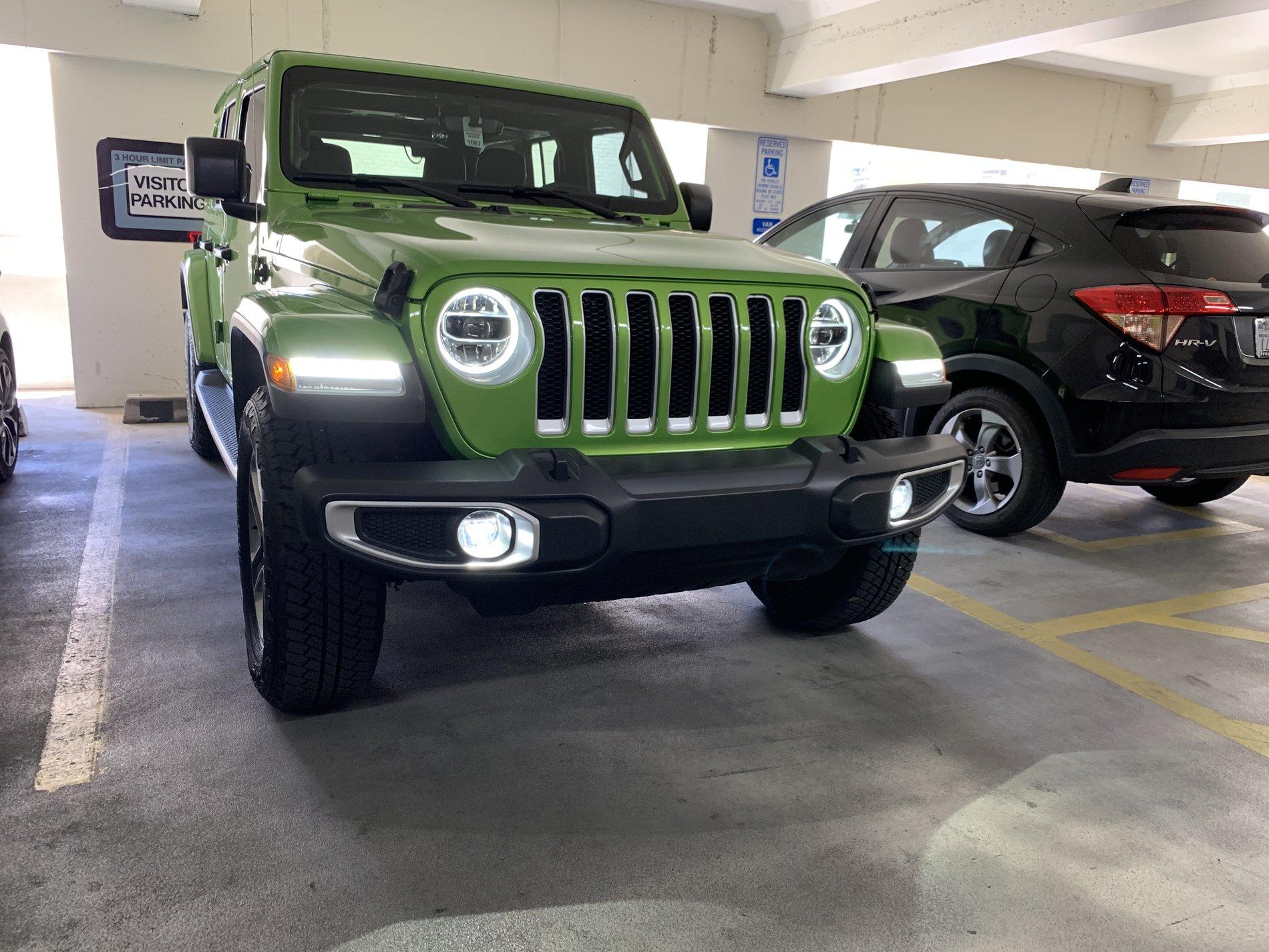 Jeep Wrangler JL MOPAR LED FACTORY UPGRADE KIT F51CCD04-C343-4F34-B436-0D60E9F0D6C3