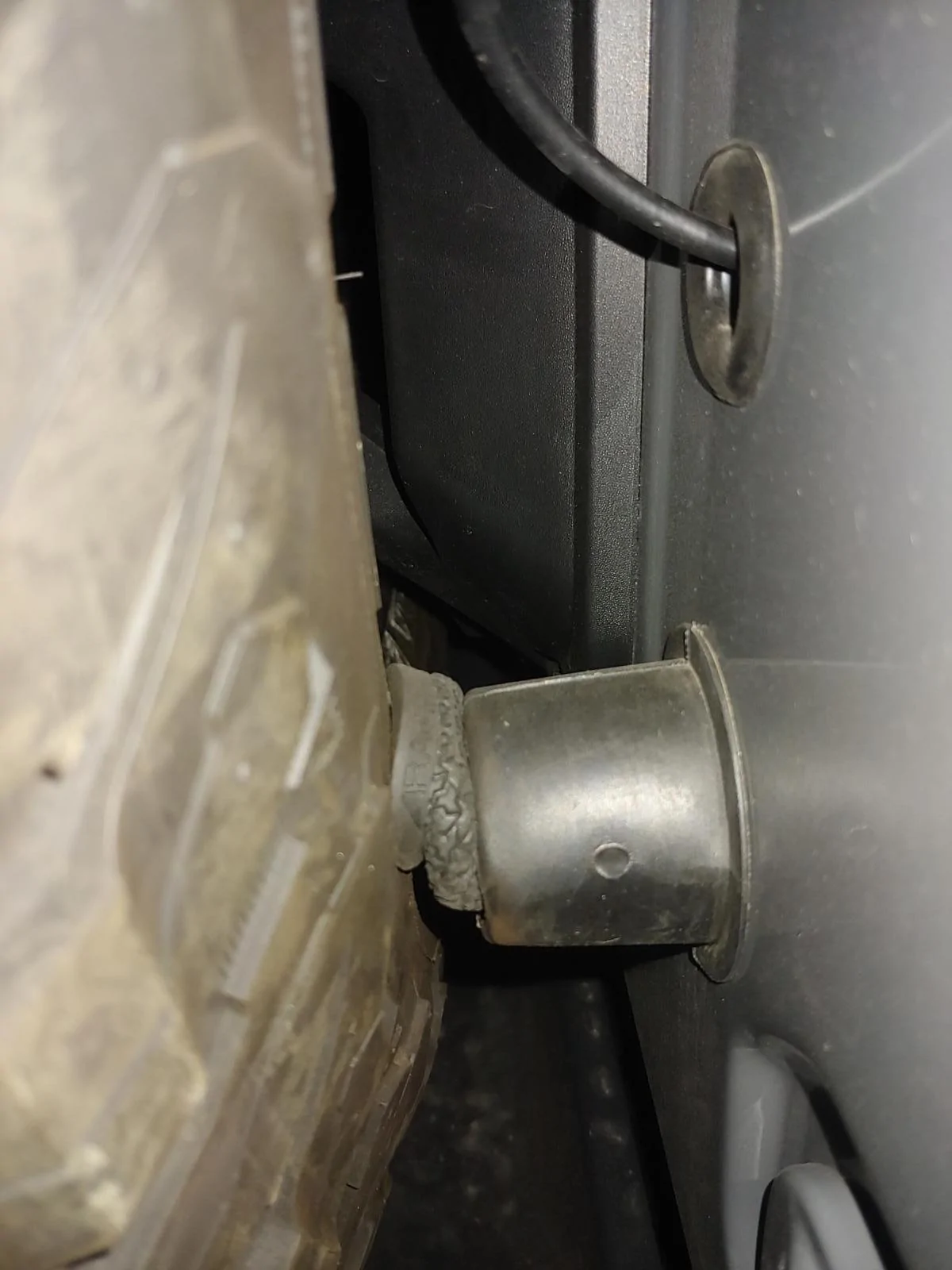 Jeep Wrangler JL Tailgate Bumpstops? in8soh