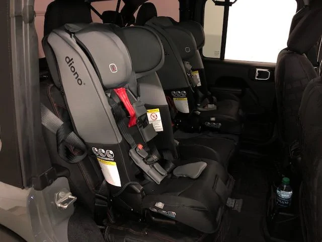 Jeep Wrangler JL Car Seats 8083B053-E5BA-4BEC-94DB-E38775D40BB6