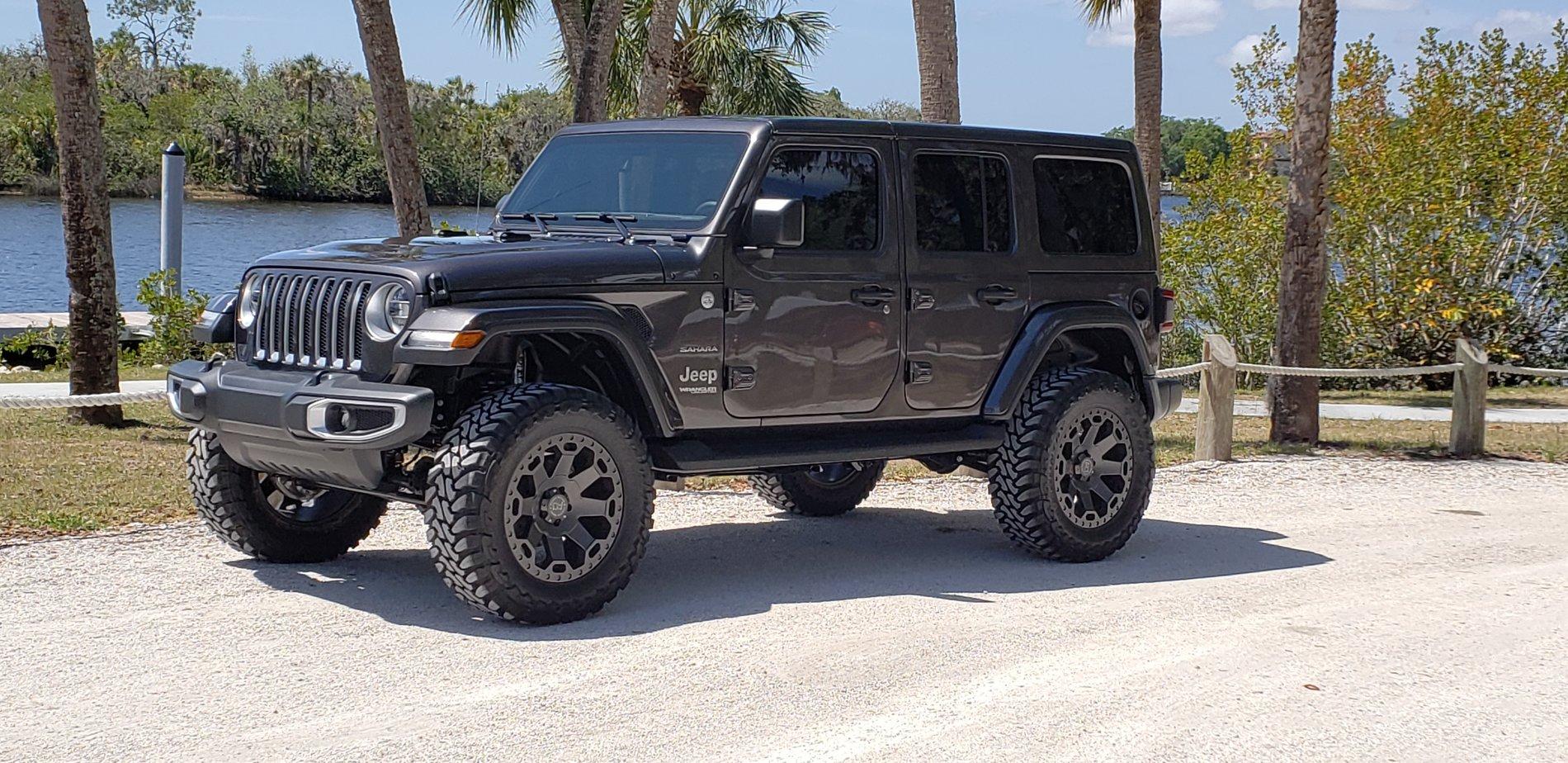 Jeep Wrangler JL Anyone regret getting 20 inch wheels? 042