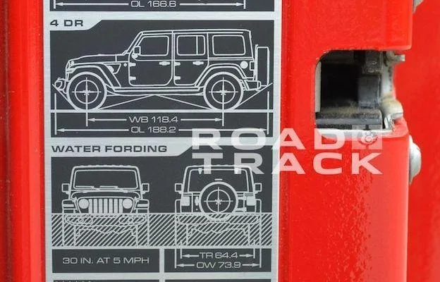 Jeep Wrangler JL Tail pipe submerge question 111